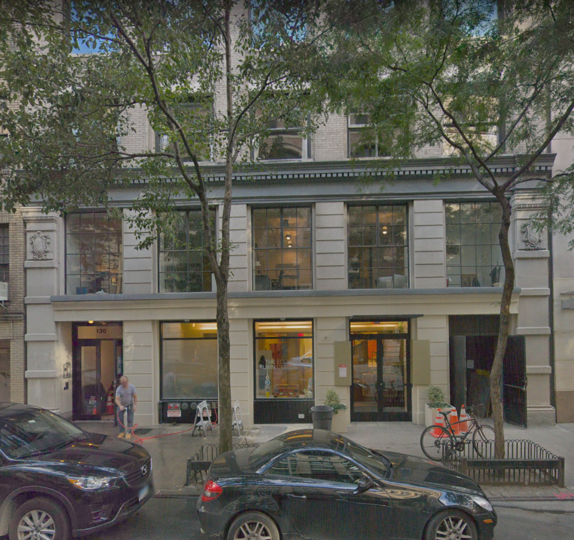 130 W 17th St