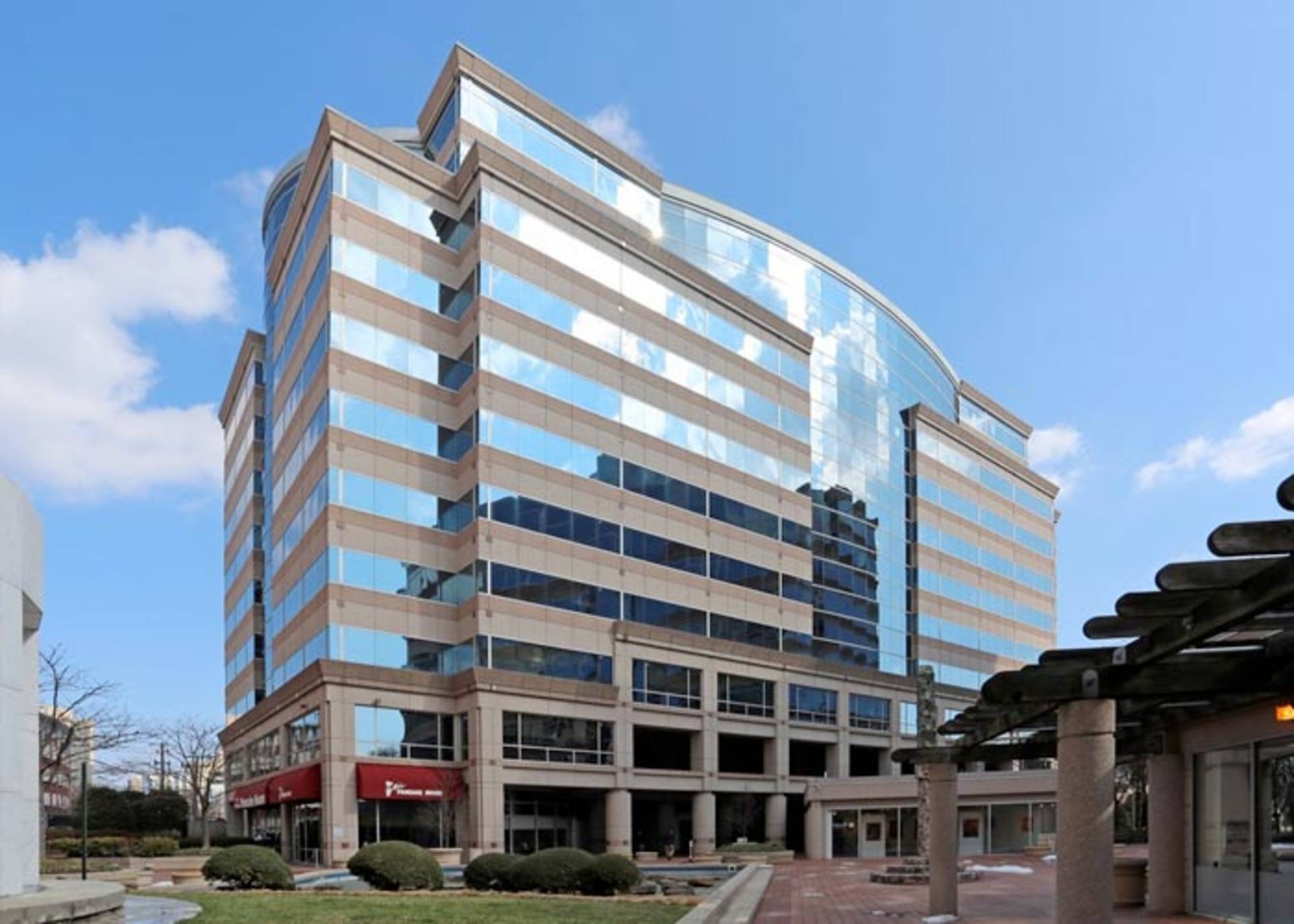 7700 Wisconsin Ave