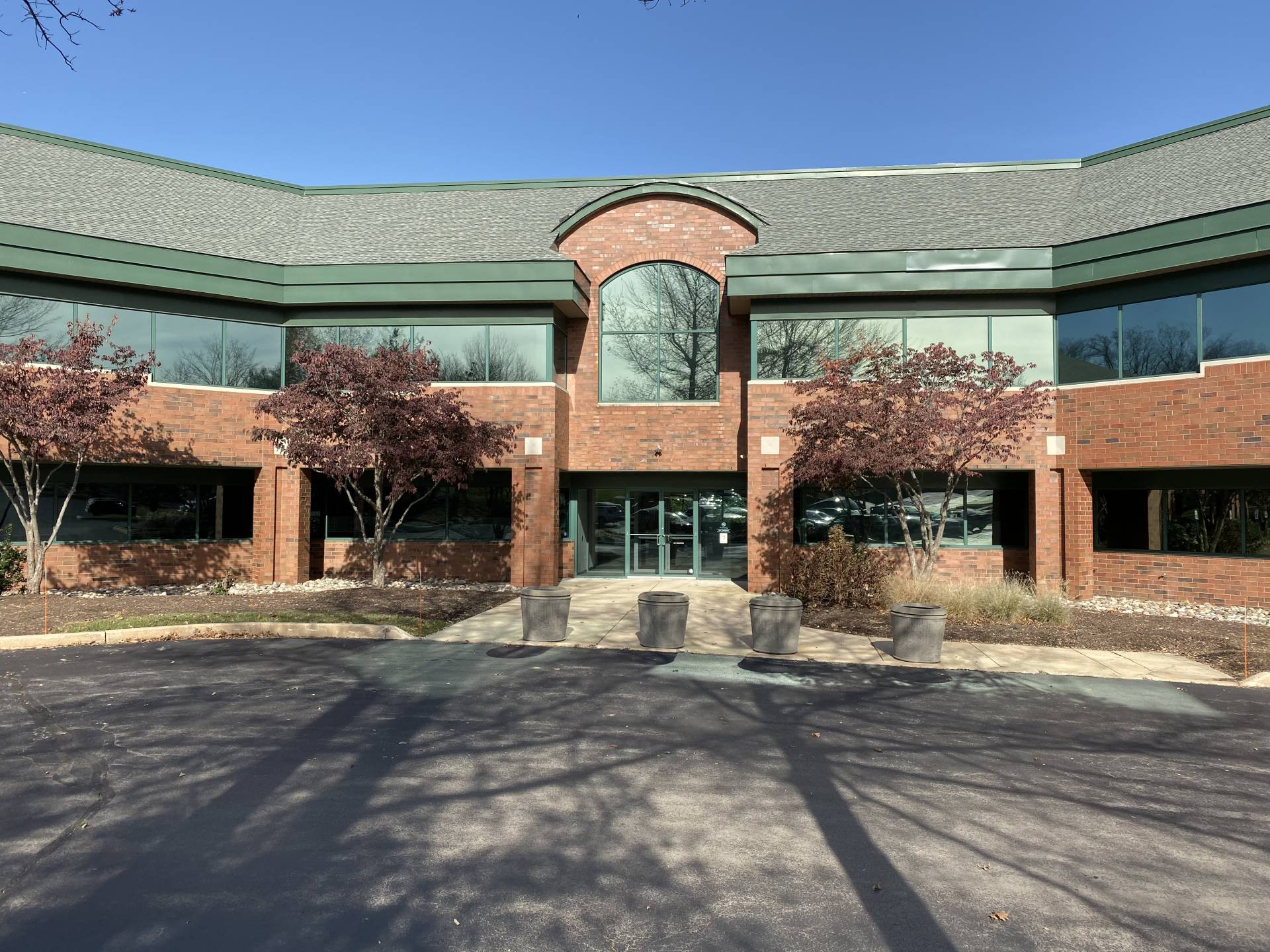 19 Campus Blvd