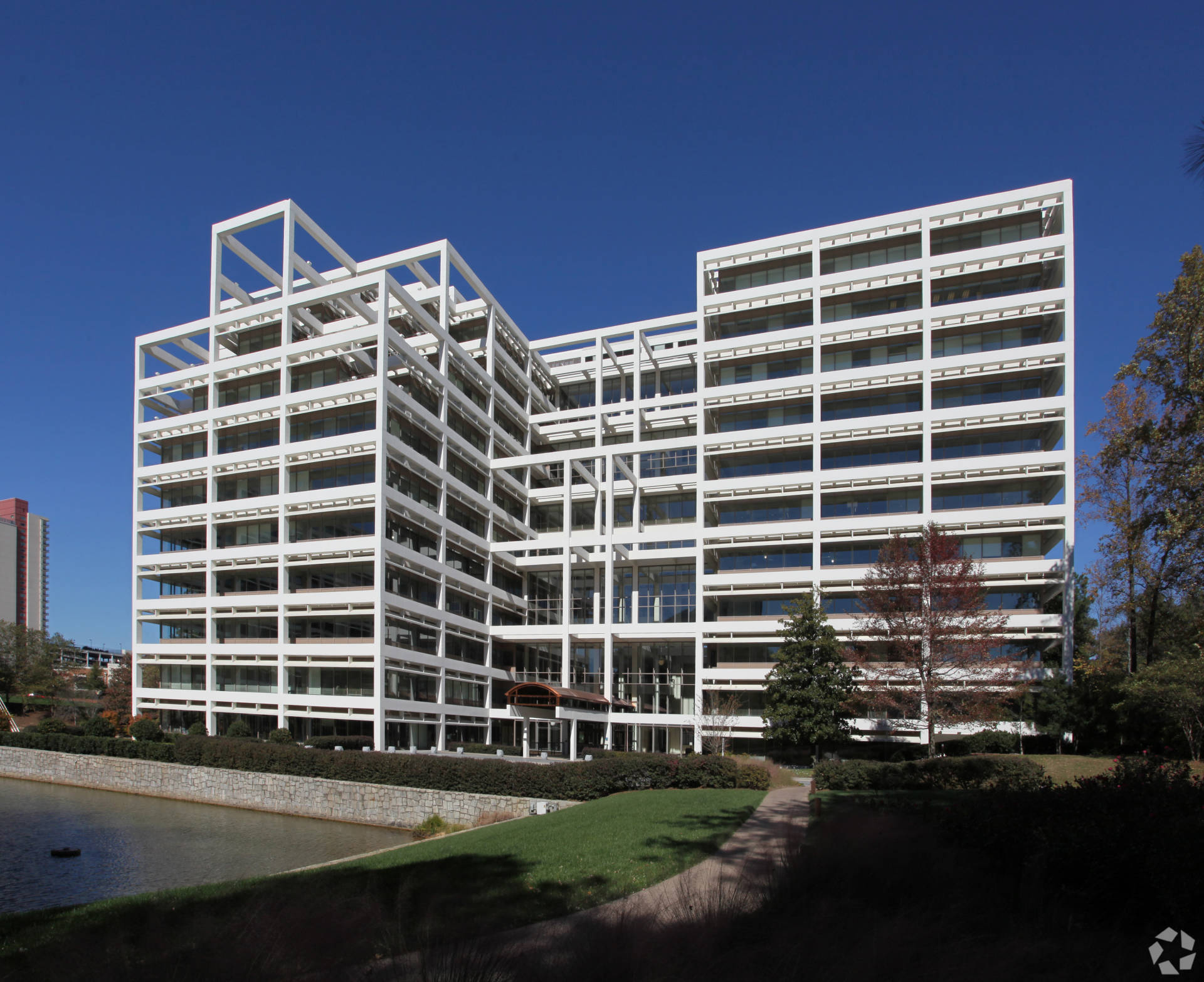 400 Perimeter Center Ter NE