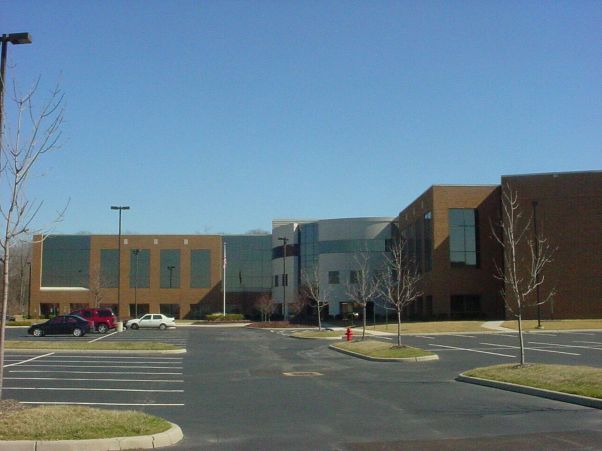 825 Tech Center Dr
