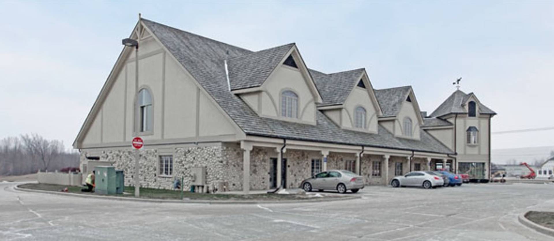 N112W18741 Mequon Rd