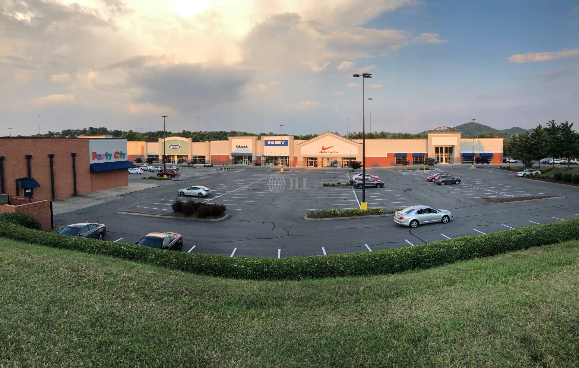 1600 Galleria Blvd JLL Properties US