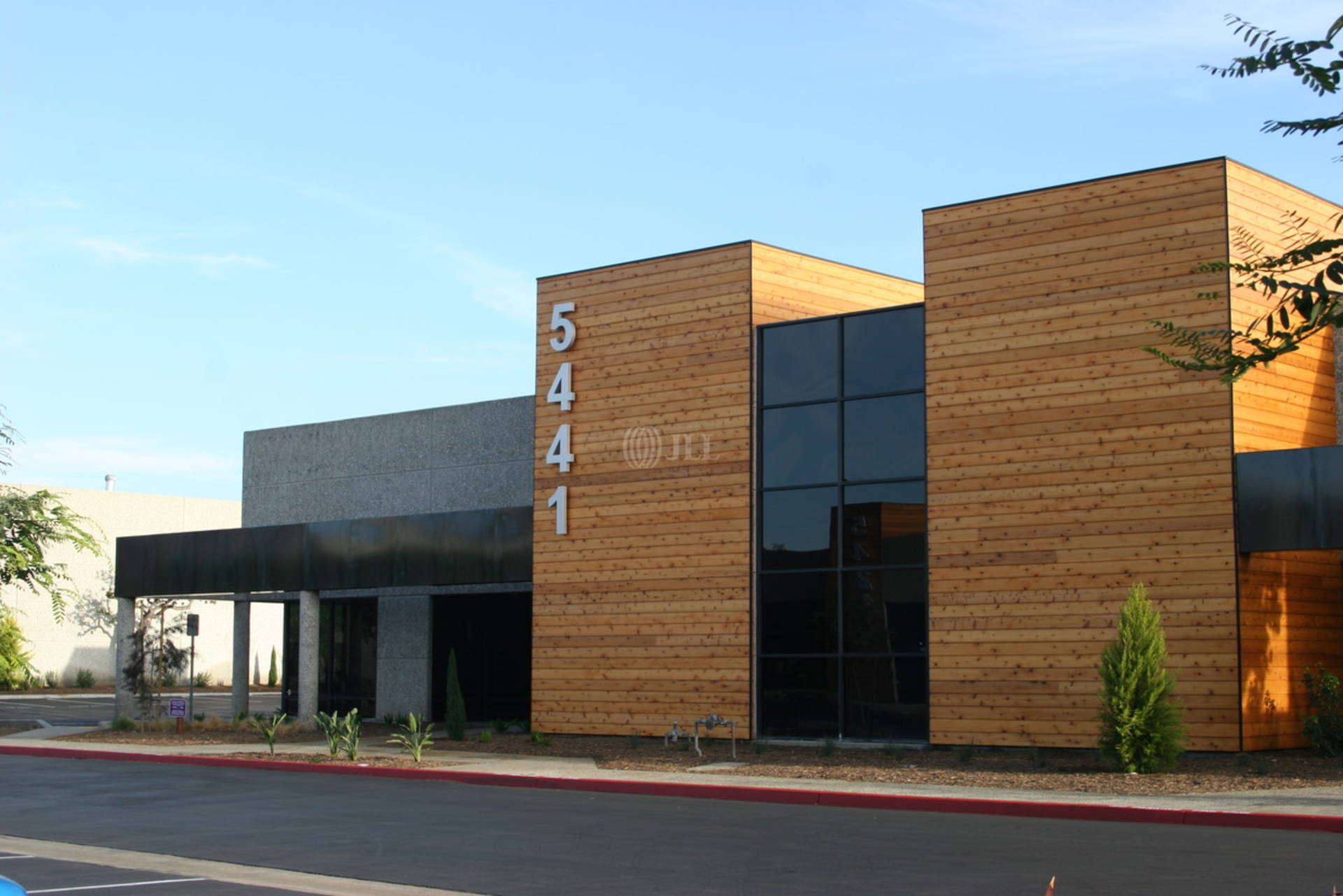 5441 Avenida Encinas JLL Properties US