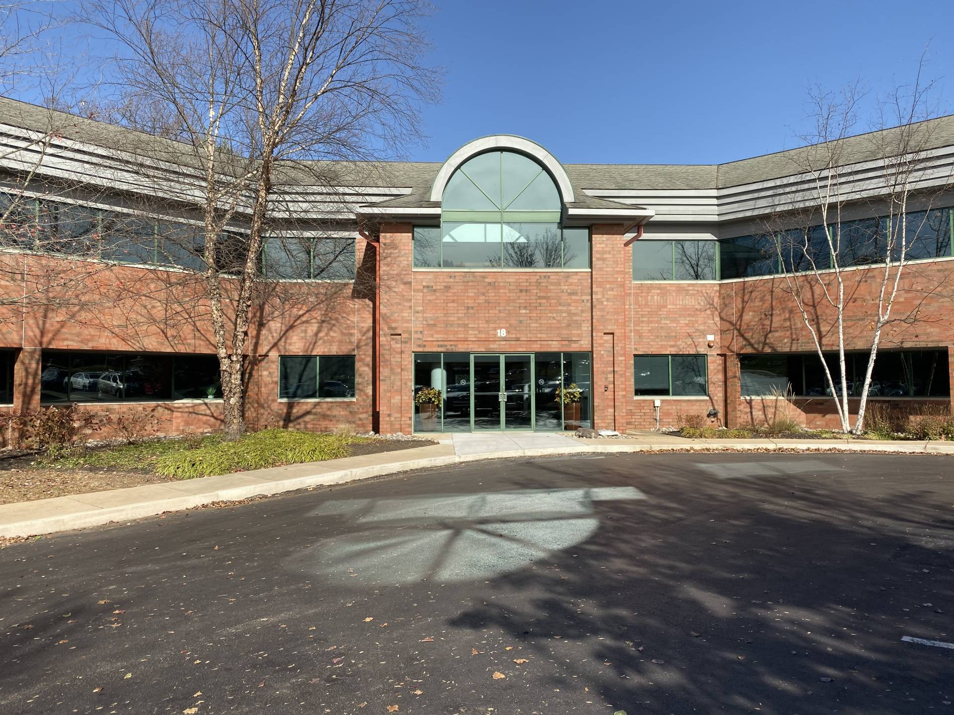 18 Campus Blvd