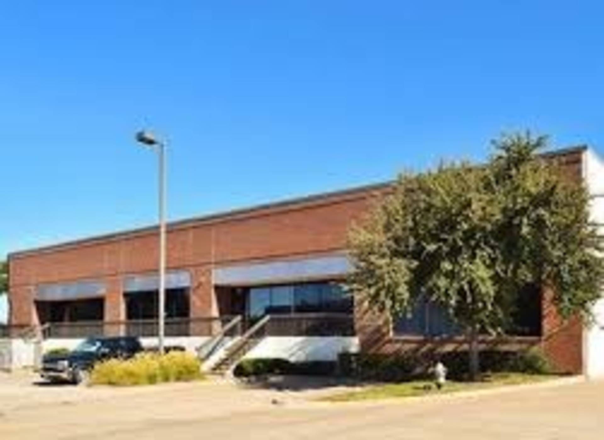 8150 Springwood Dr