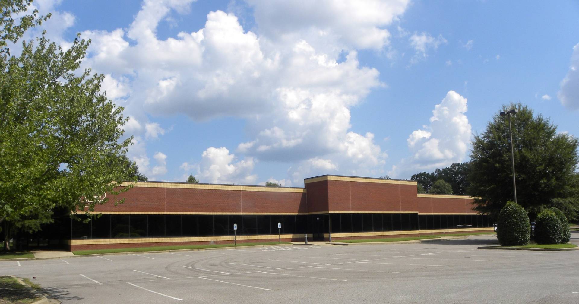 7240 Goodlett Farms Pkwy