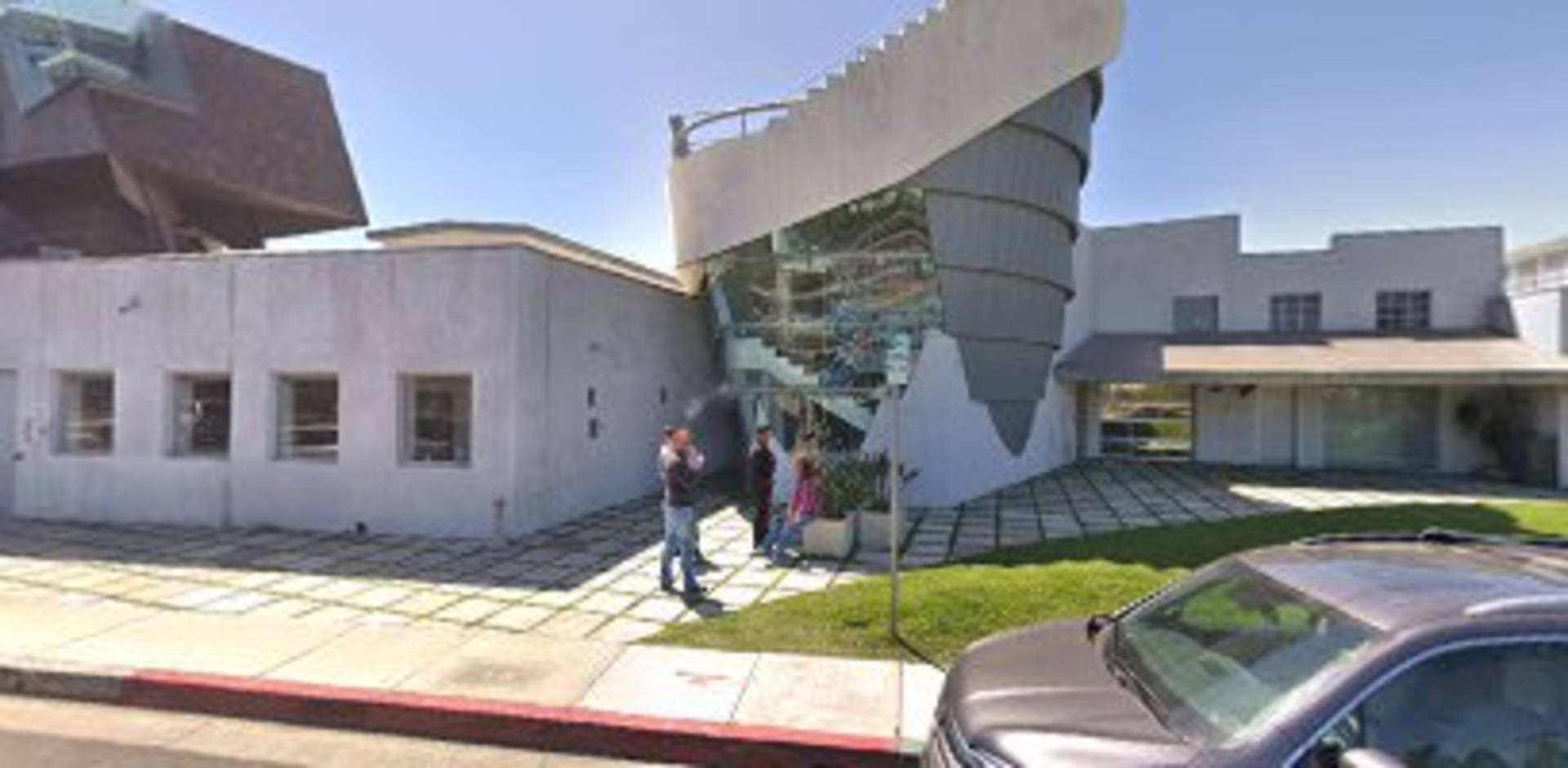 The Box/The Beehive, 85208522 National Blvd JLL Properties US