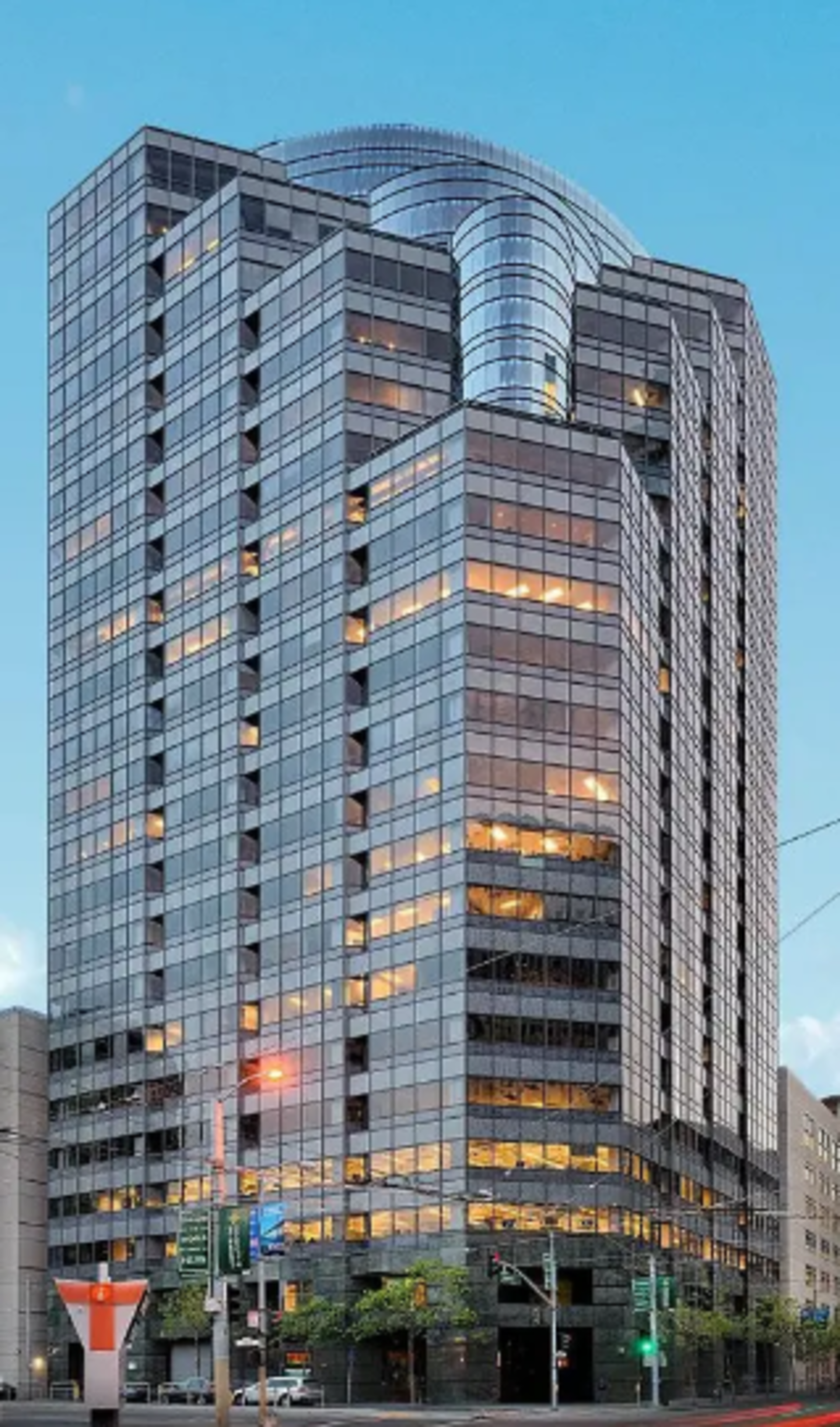 301 Howard St