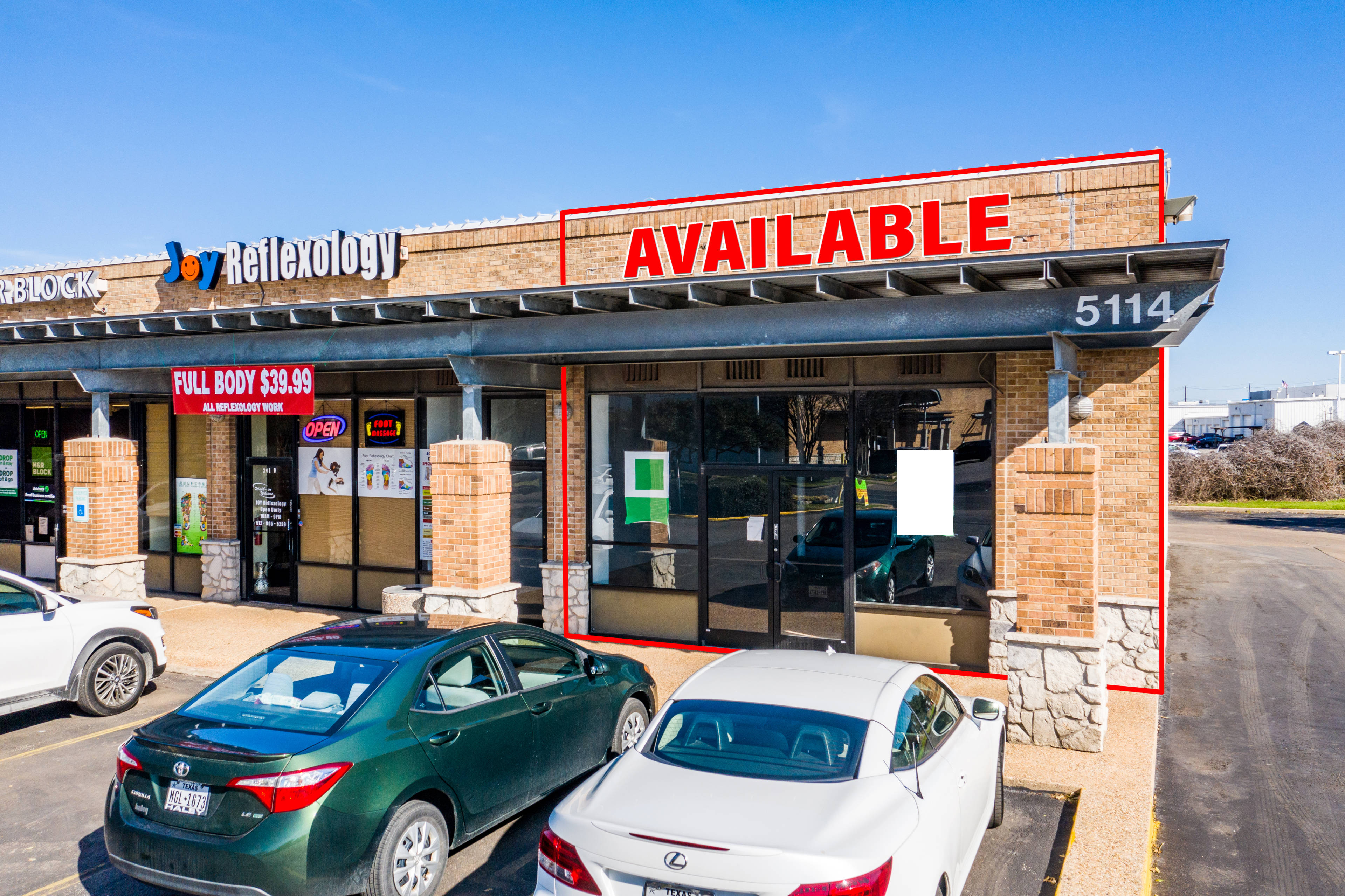 Balcones Woods, 11150 Research Blvd & 5114 Balcones Woods Dr JLL