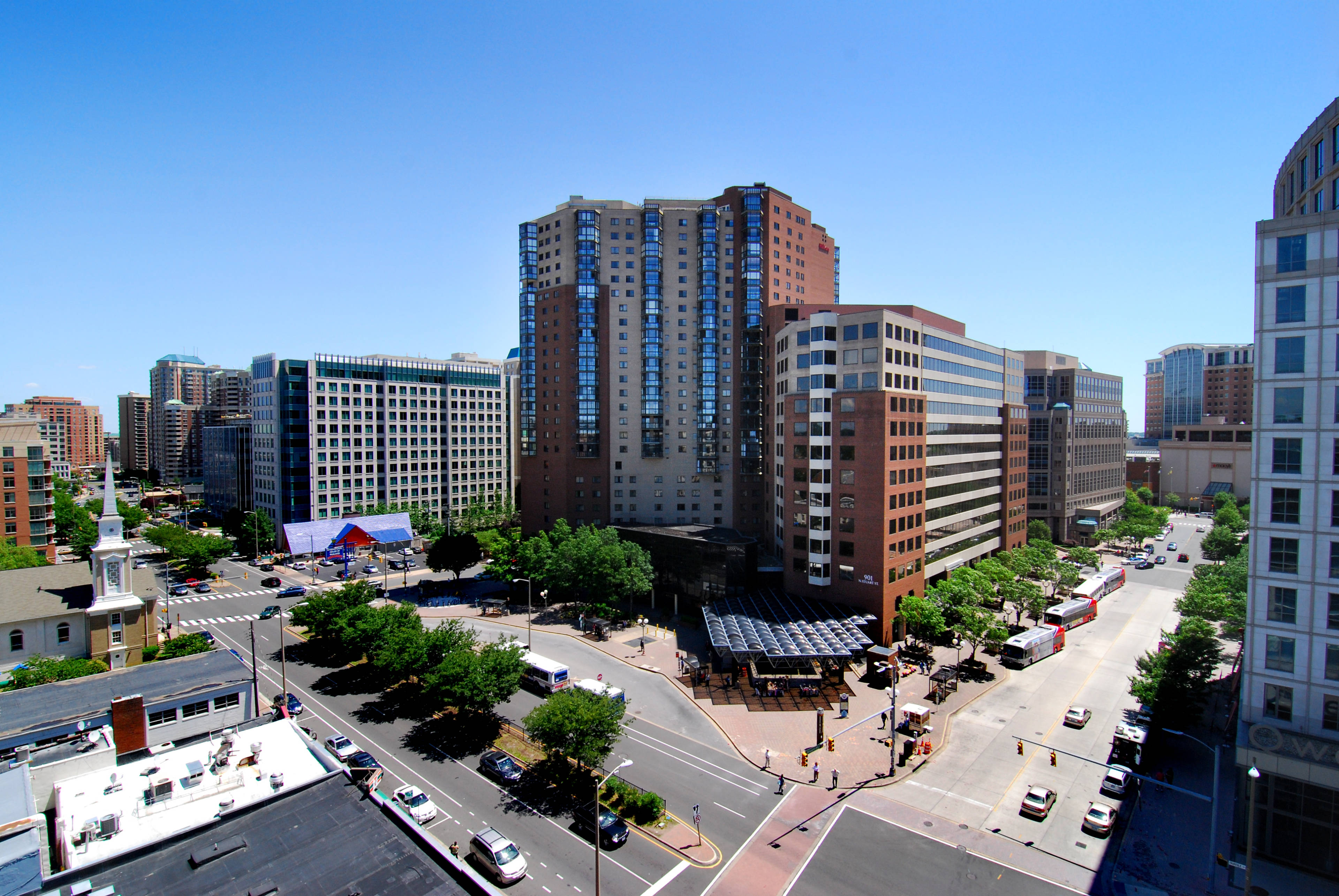 Ballston Metro Center, 901 N Stuart St JLL Properties US