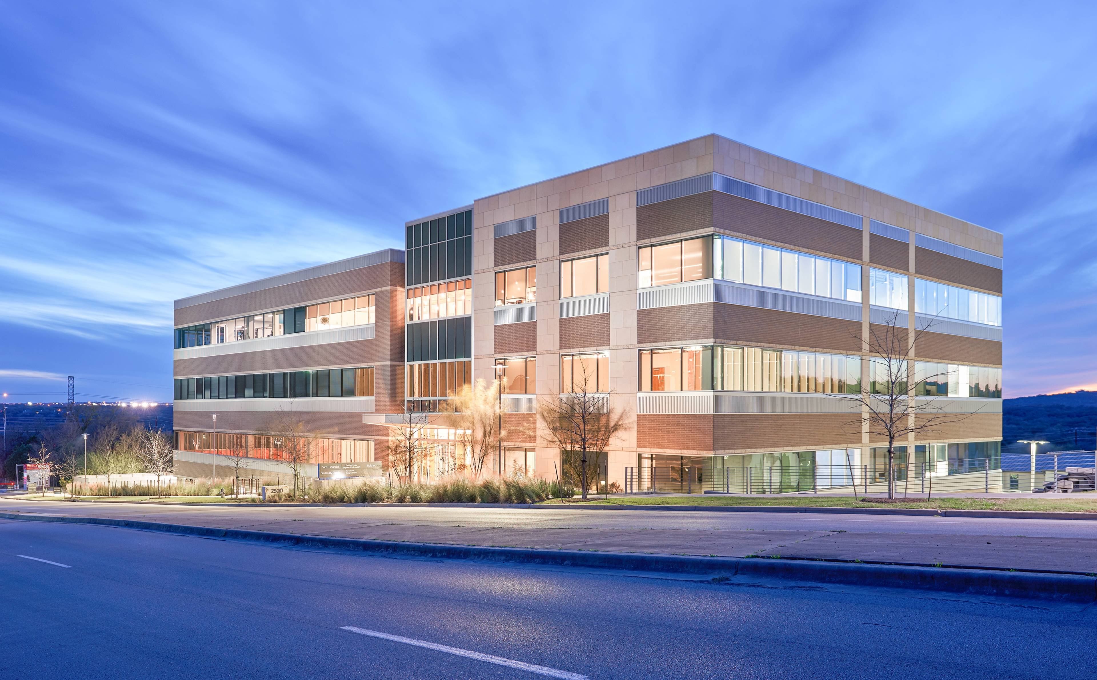 The Offices at Walsh Tarlton, 2530 Walsh Tarlton Ln JLL Properties US
