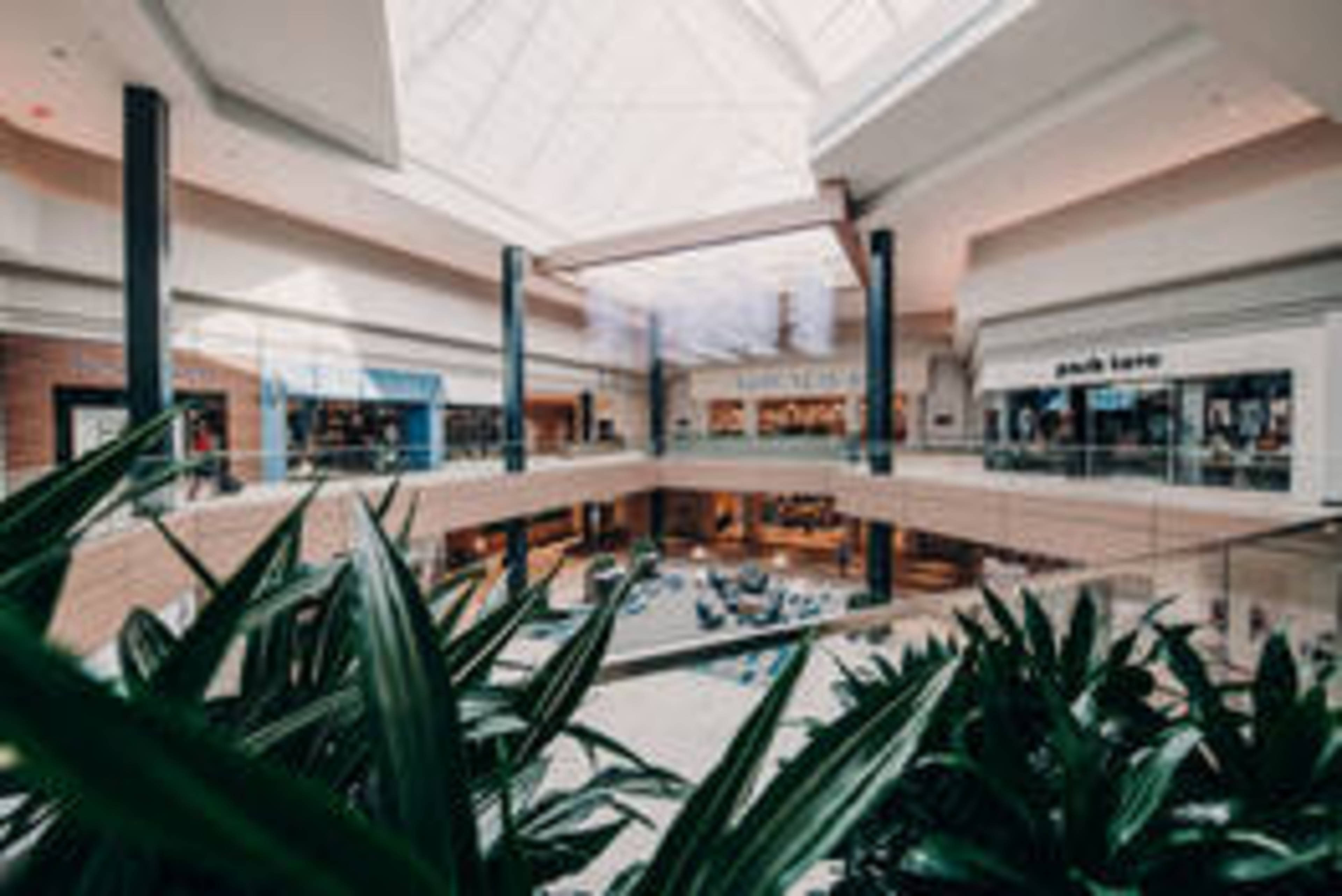 Rosedale Center, 10 Rosedale Center JLL Properties US