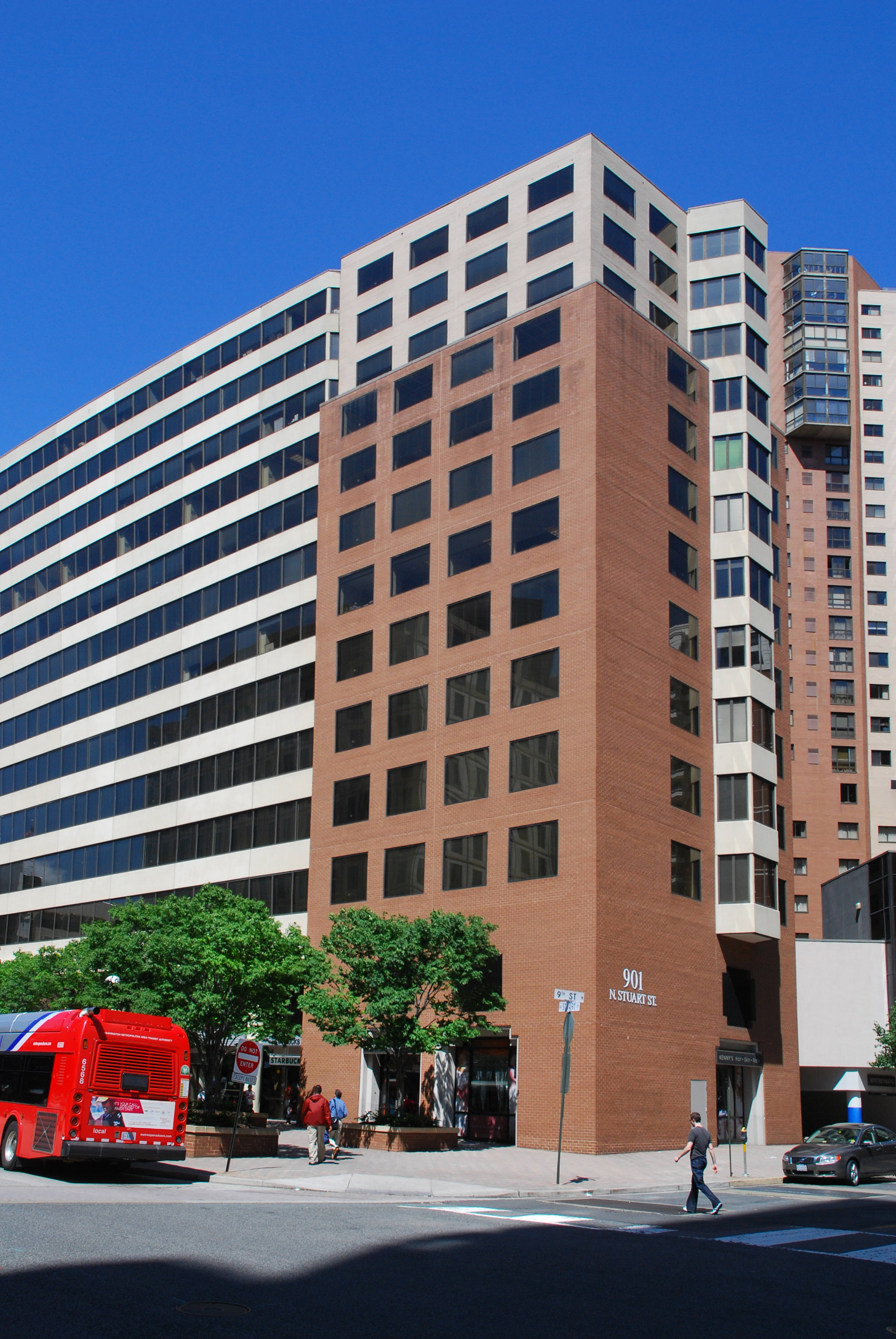 Ballston Metro Center, 901 N Stuart St JLL Properties US