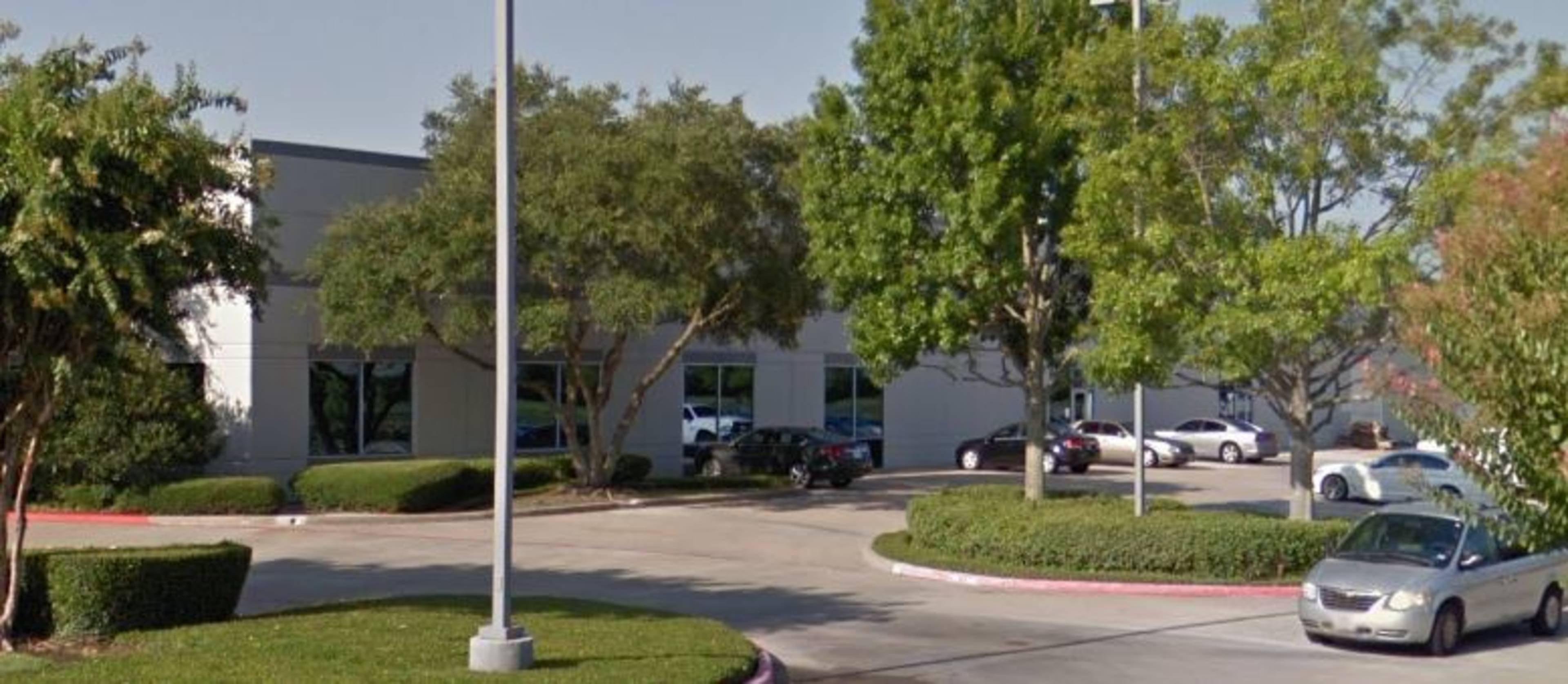 Clear Lake Tech Center, 17146 Feathercraft Ln, Suite 100 | JLL ...