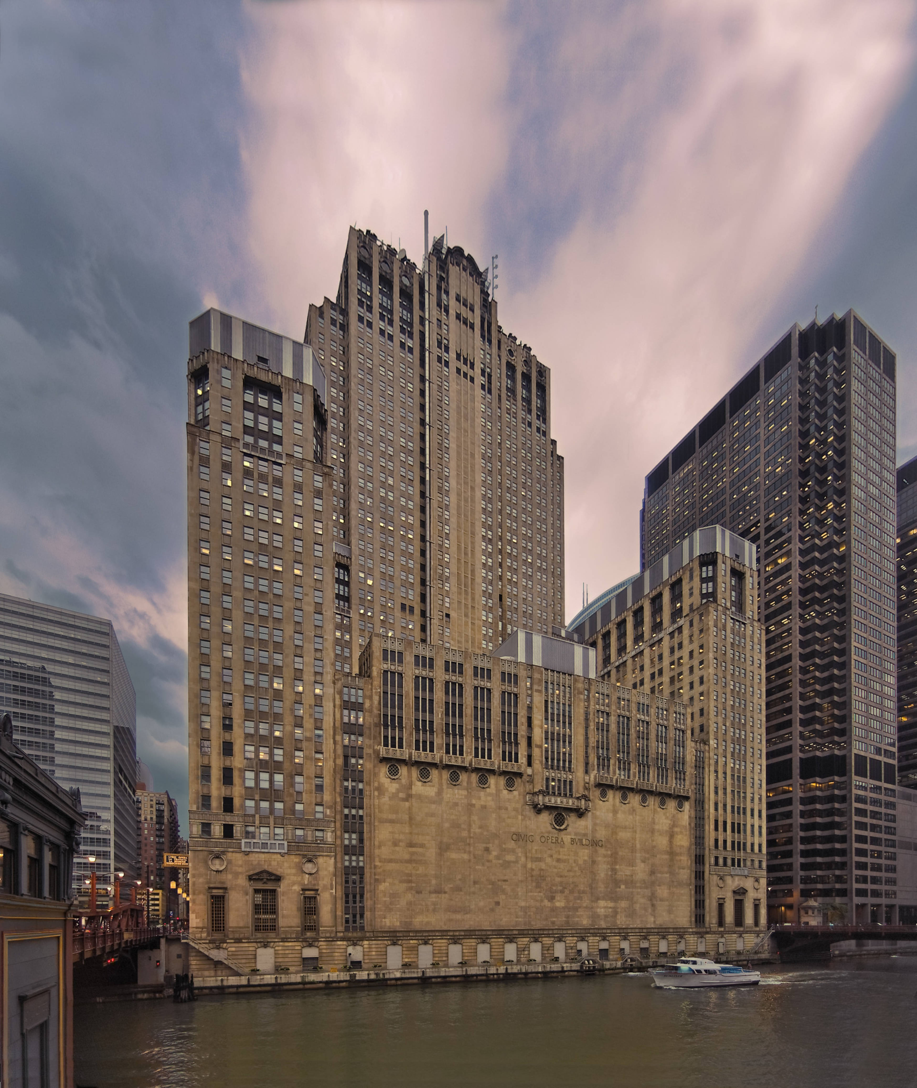 20 N Wacker Drive Chicago Il Civic Opera House, 20 N Wacker Dr | JLL Properties - US