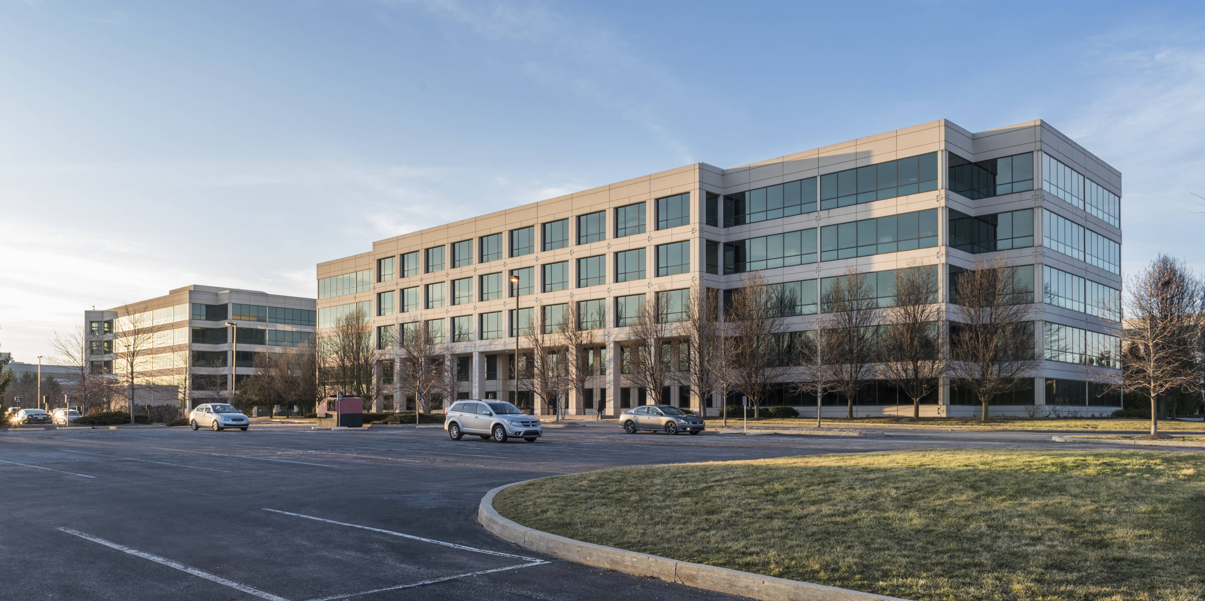 Four Parkwood, 500 E 96th St JLL Properties US