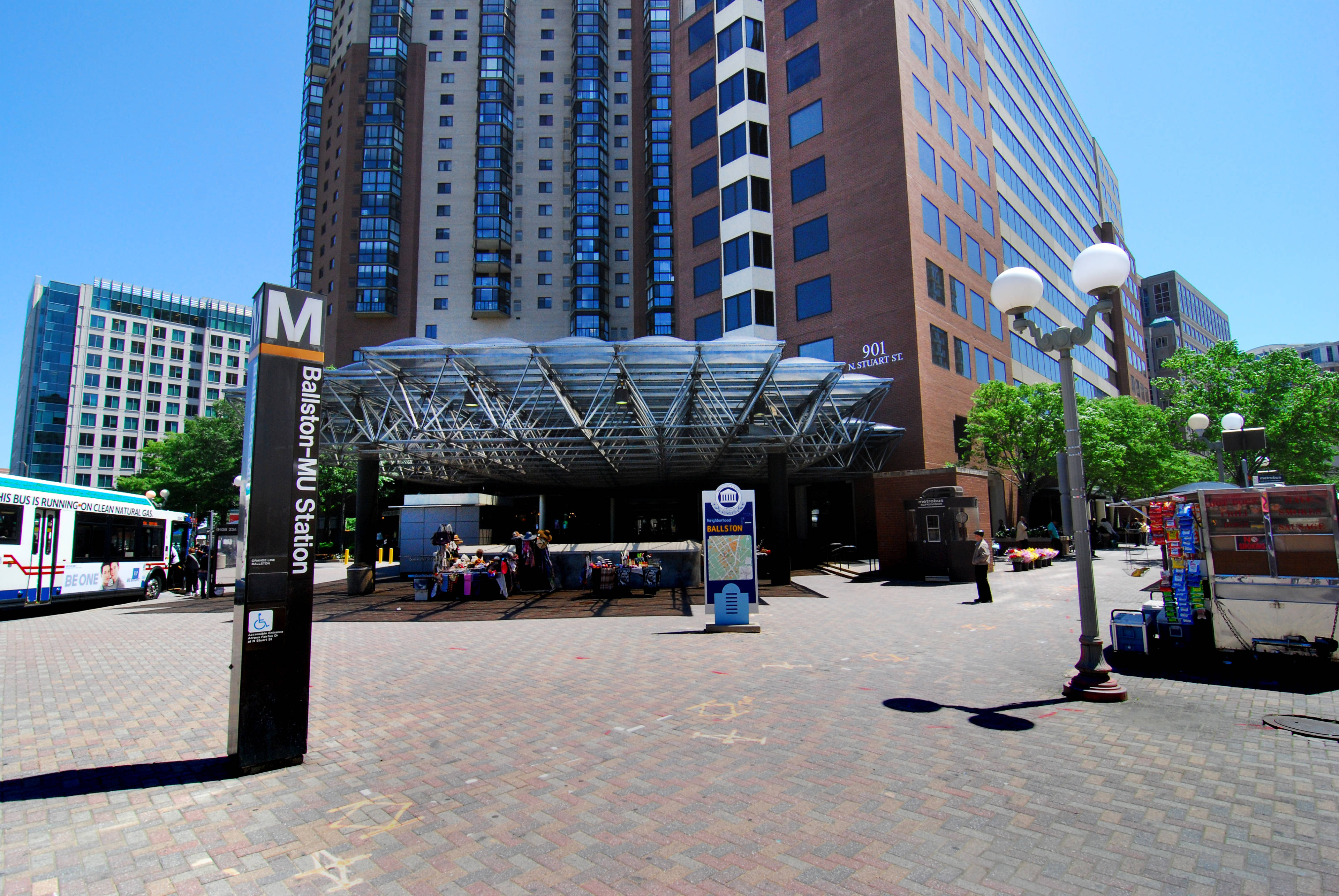 Ballston Metro Center, 901 N Stuart St JLL Properties US