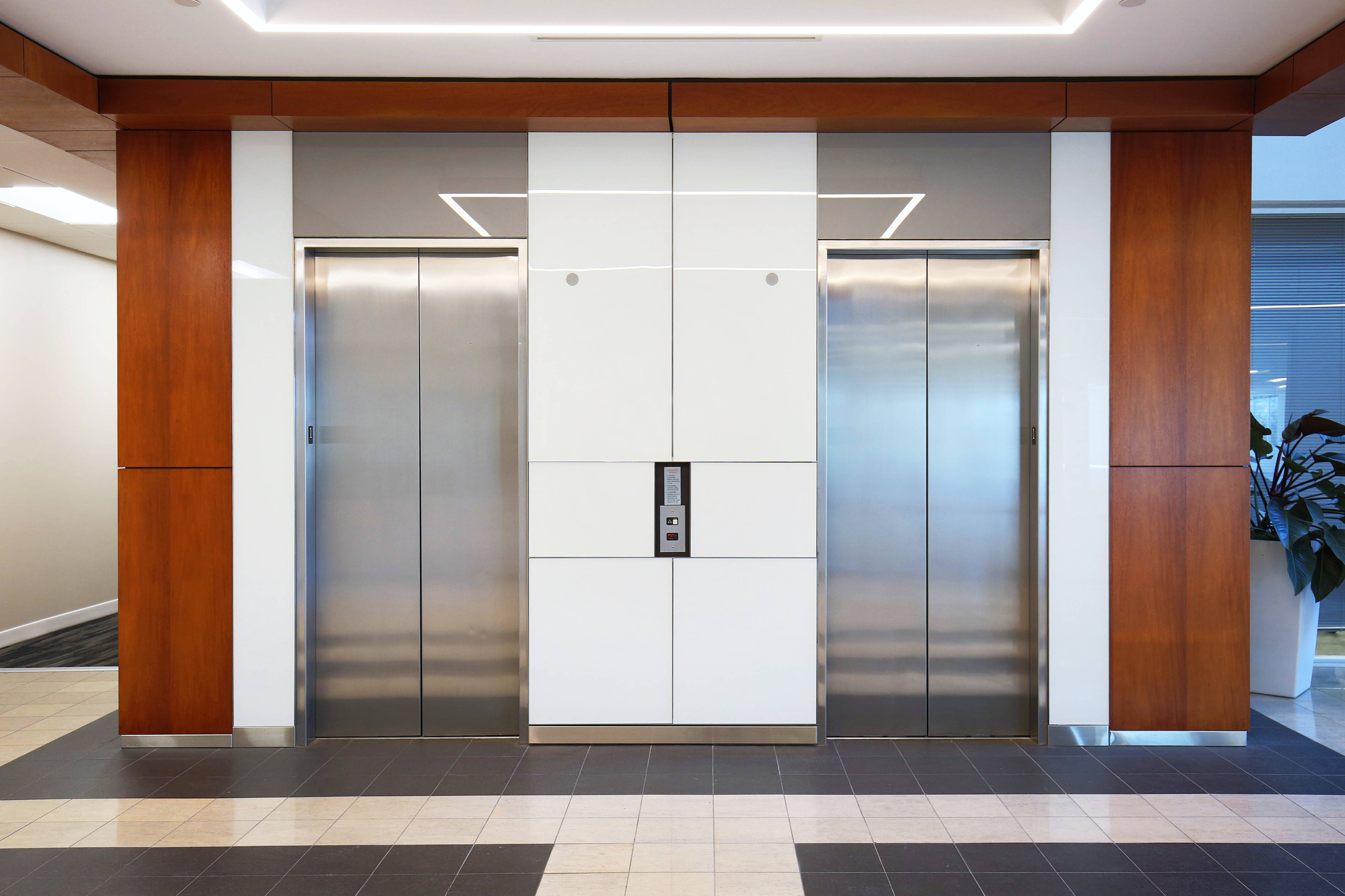 Royal Ridge Key Llc Royal Ridge Offices 2, 8081 Royal Ridge Pkwy | JLL Properties - US