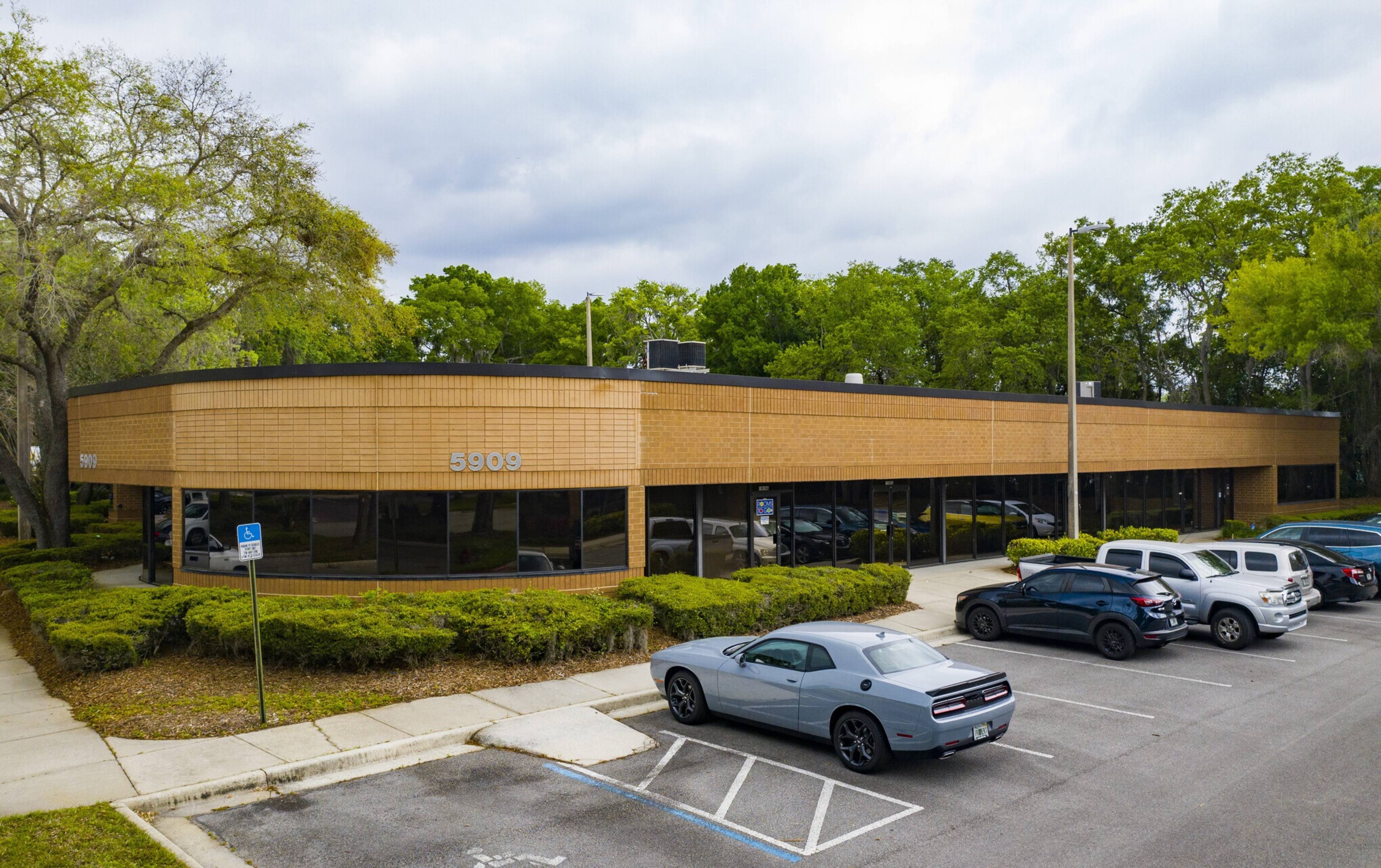 Hampton Oaks I, 5909 Hampton Oaks Pkwy | JLL Properties - US