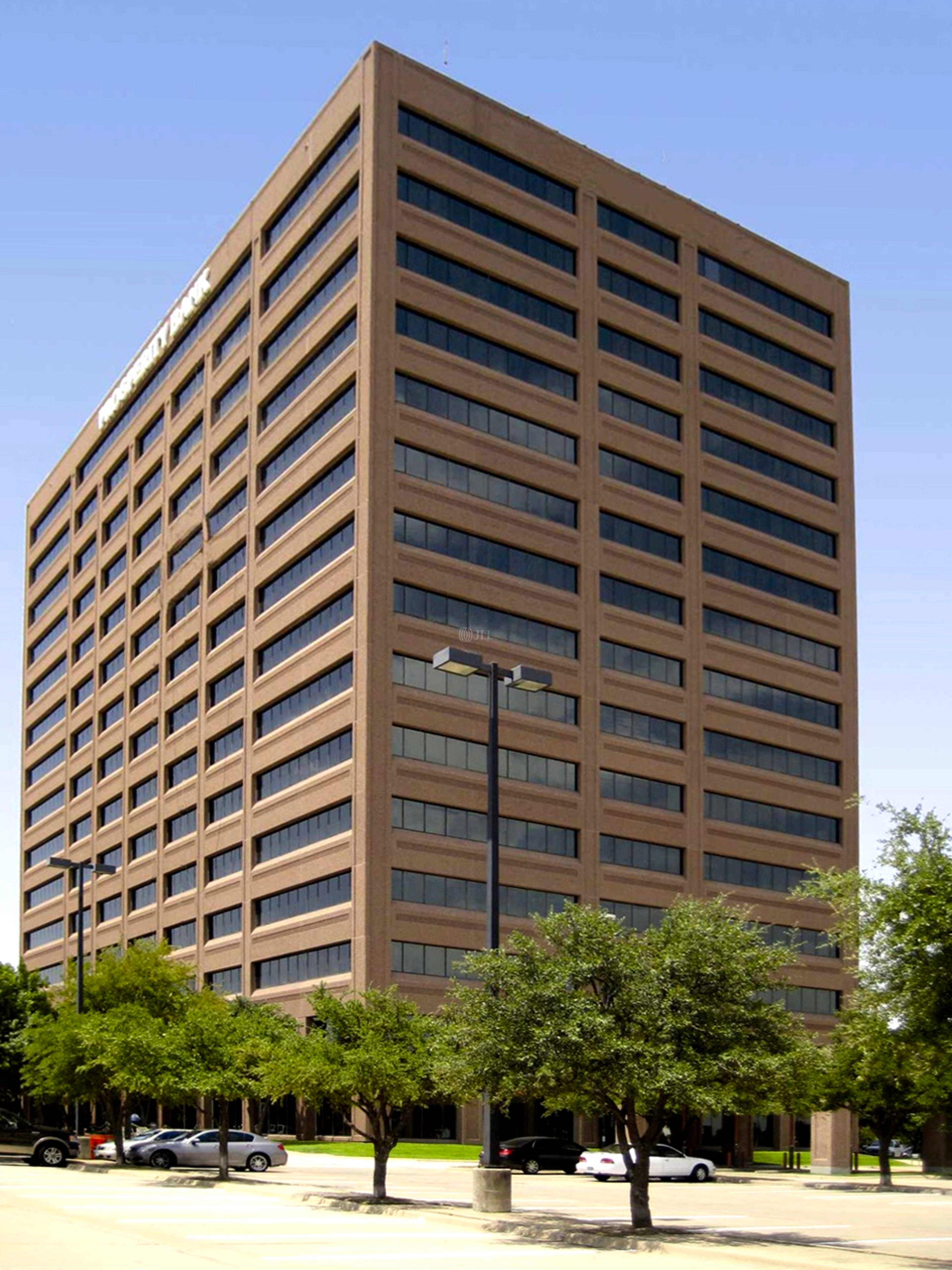 6820 Lyndon B Johnson Freeway