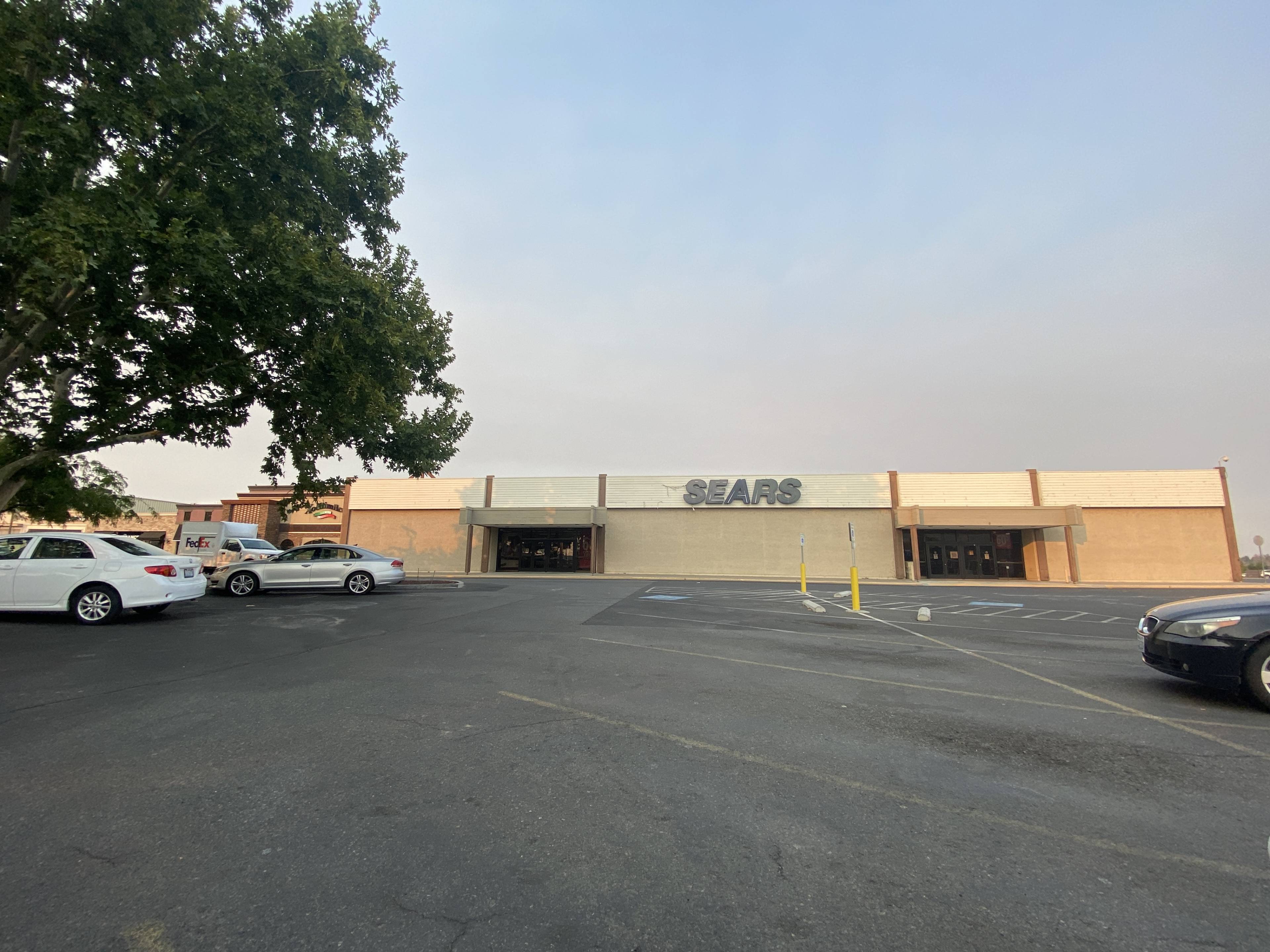 Union Gap Sears, 9 E Valley Mall Blvd JLL Properties US