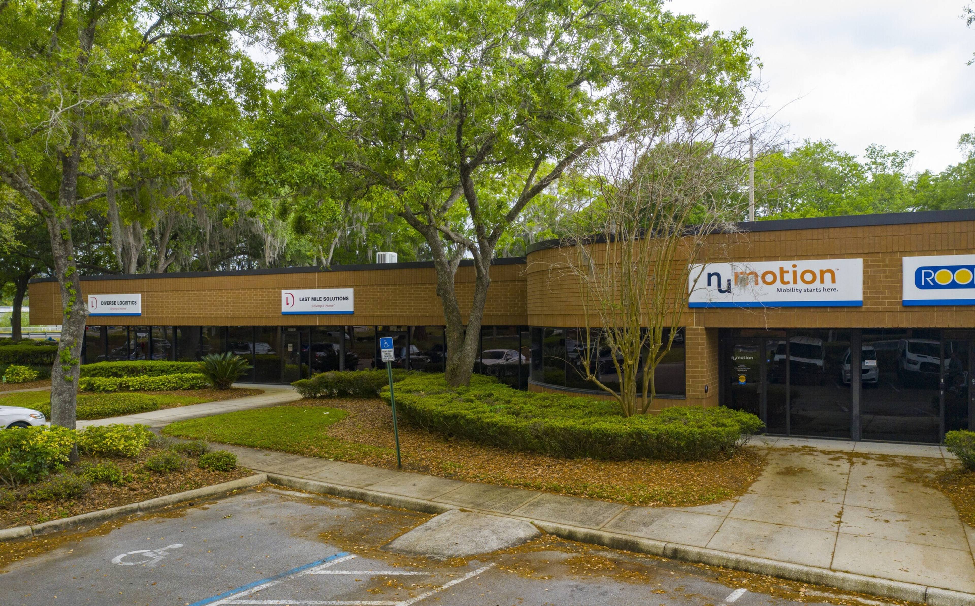 Hampton Oaks I, 5909 Hampton Oaks Pkwy | JLL Properties - US