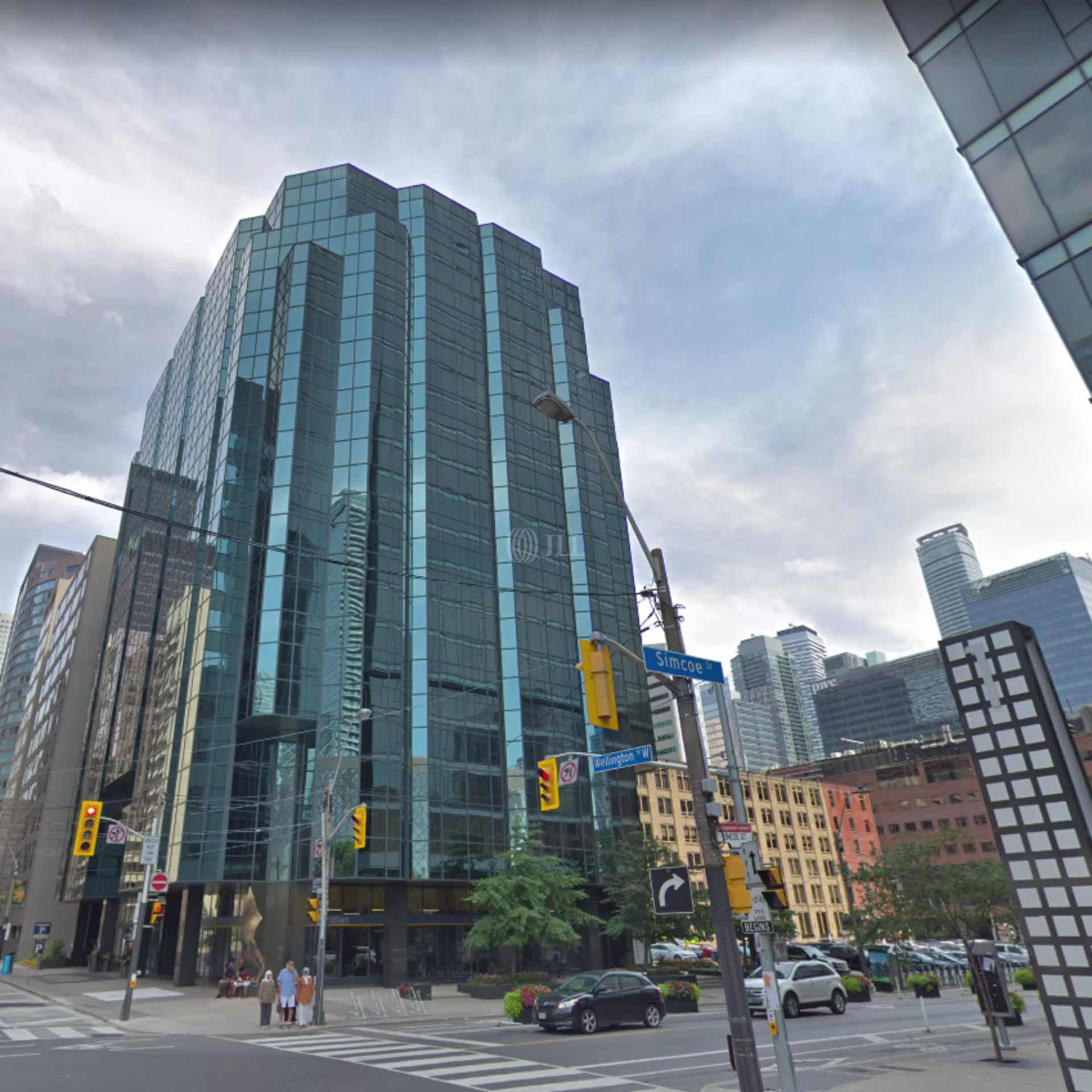 145 Wellington Street W