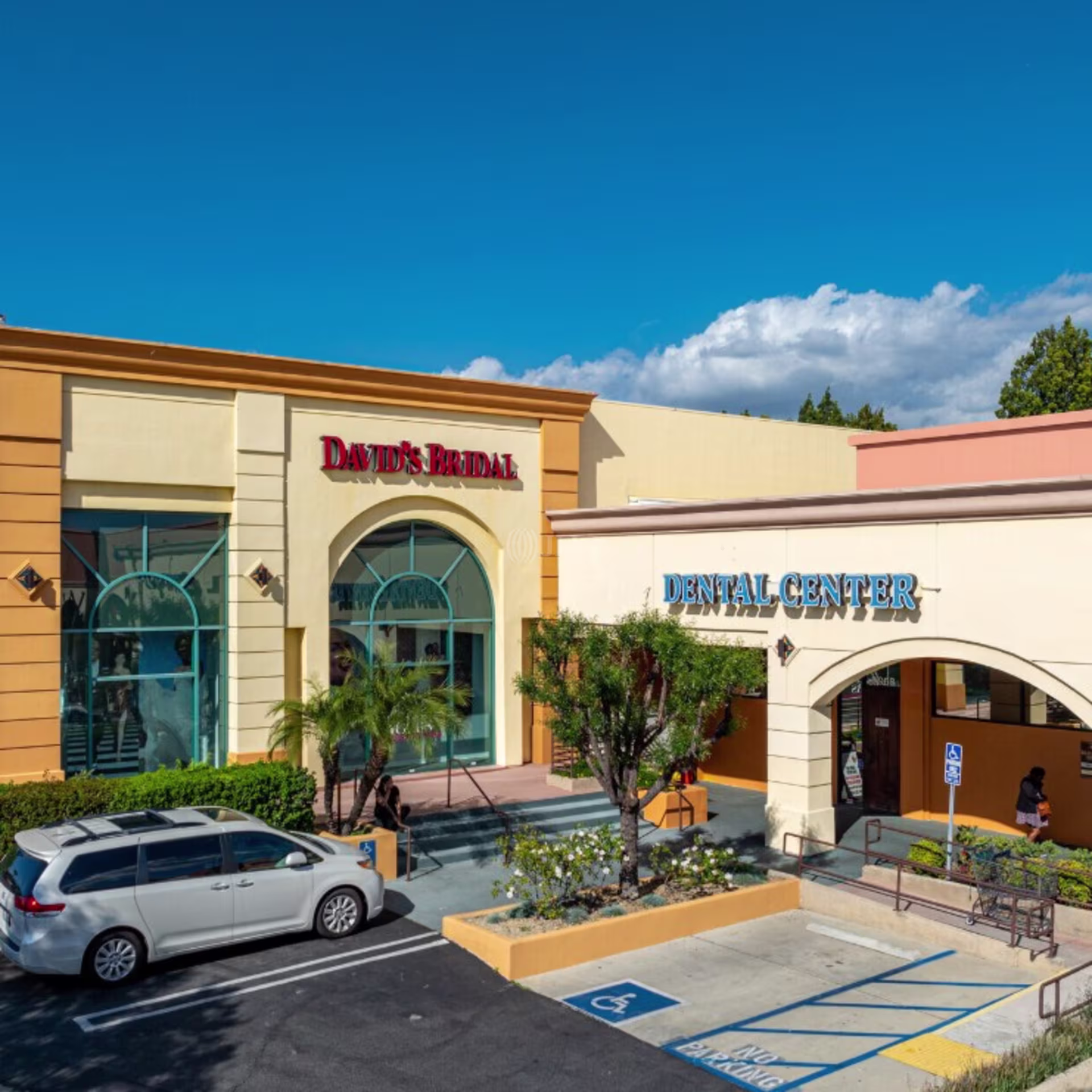 8920-9068 Tampa Ave
