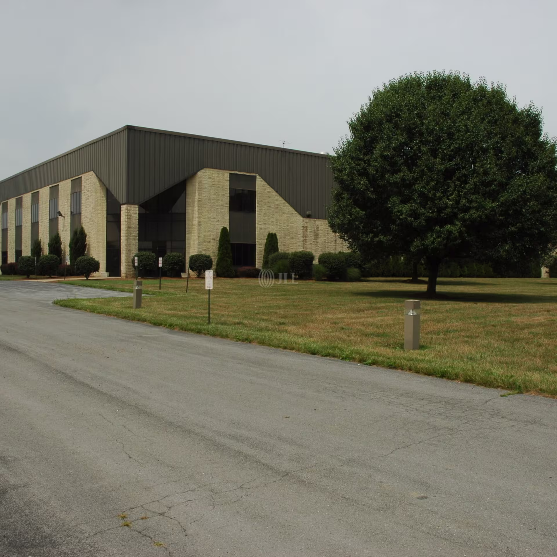 16604 Industrial Ln