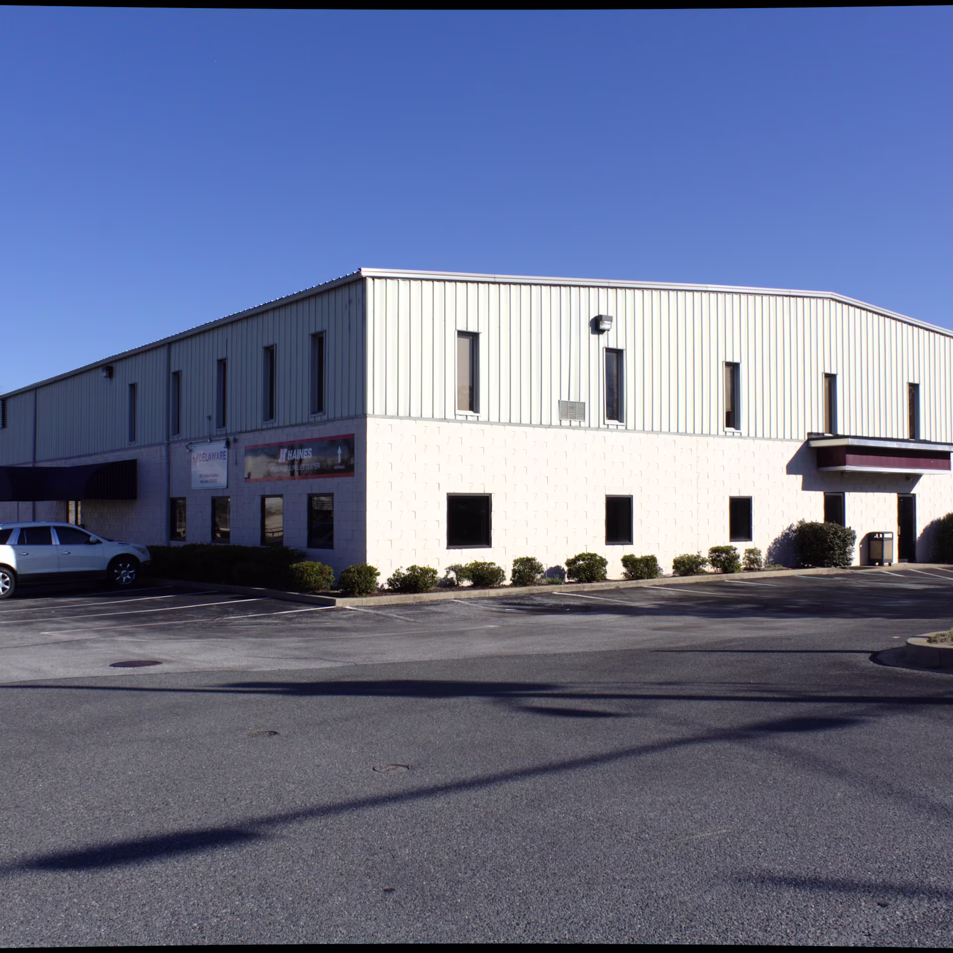 19 E Commons Blvd