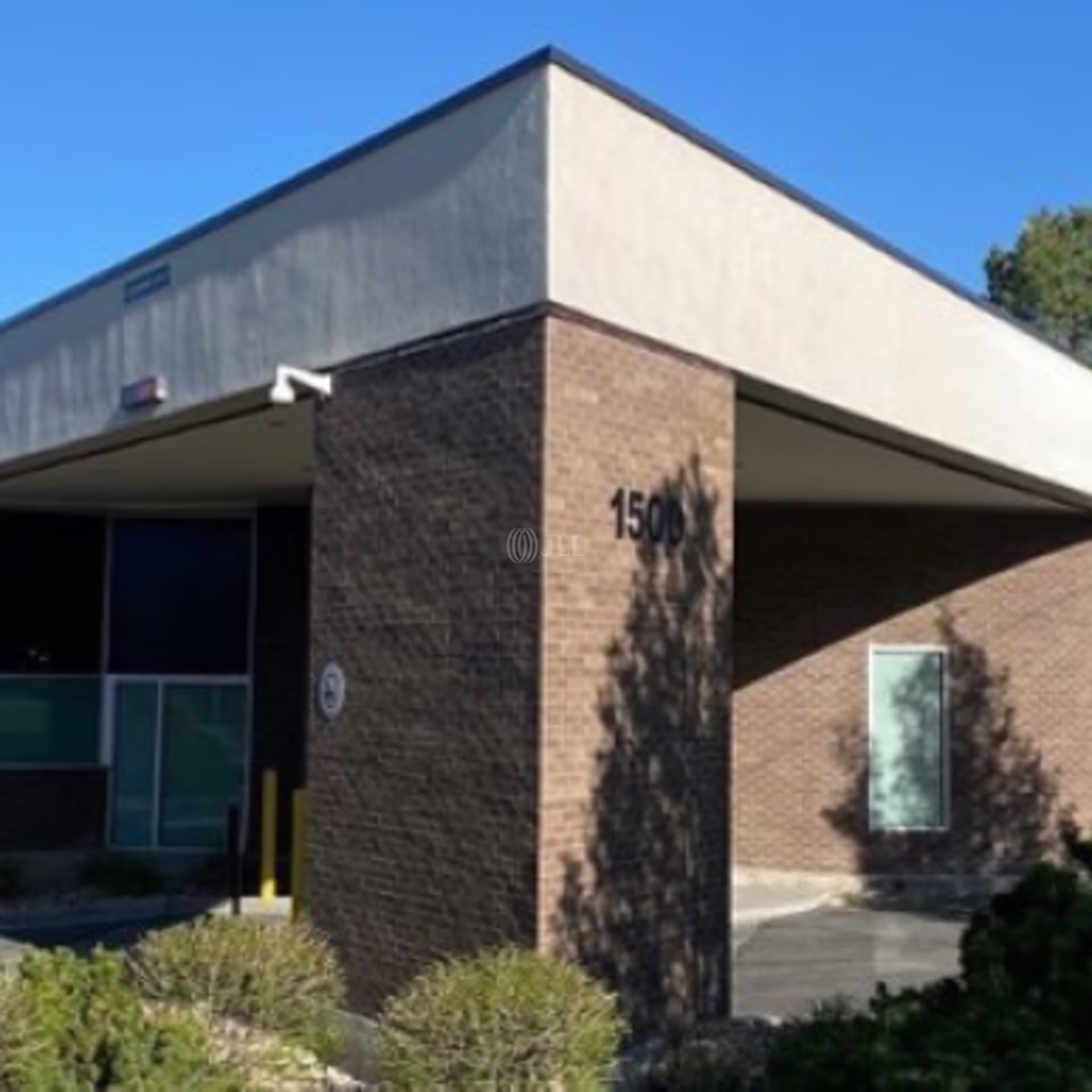 1500 Foothill Dr