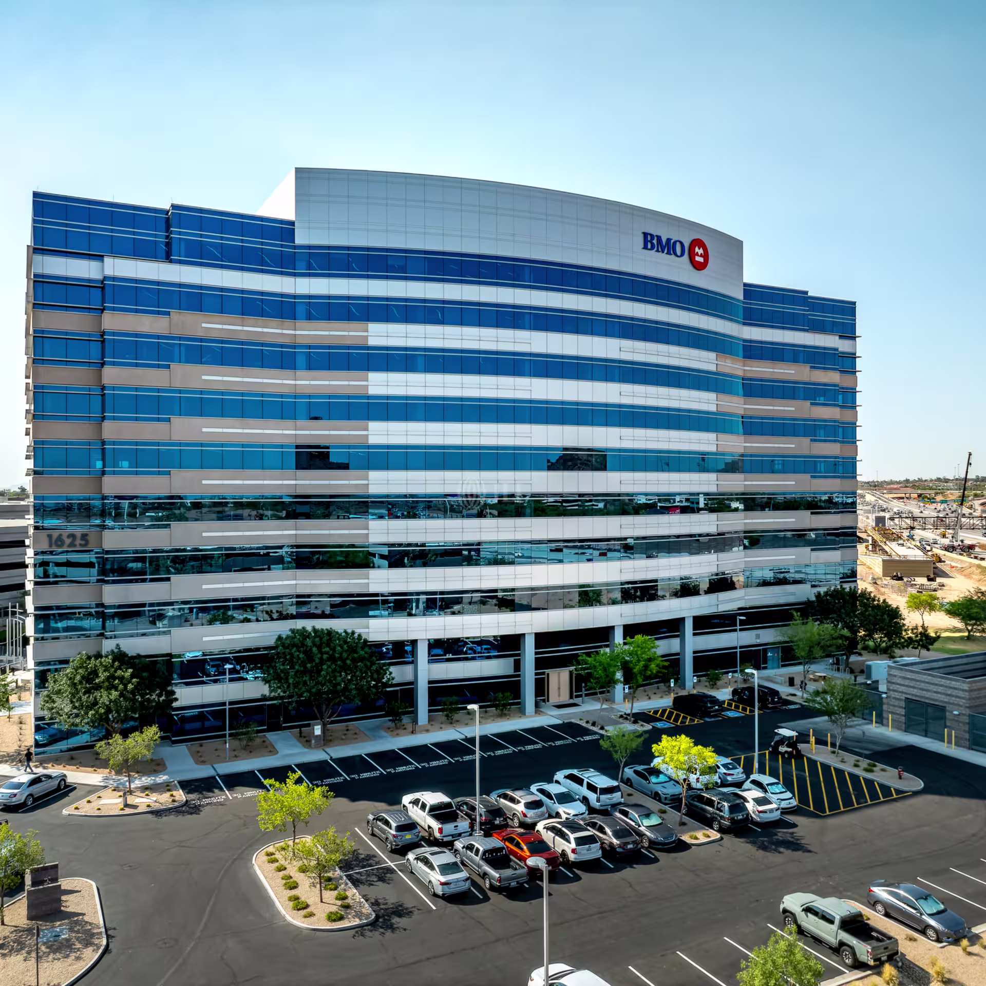 1625 W Fountainhead Pkwy