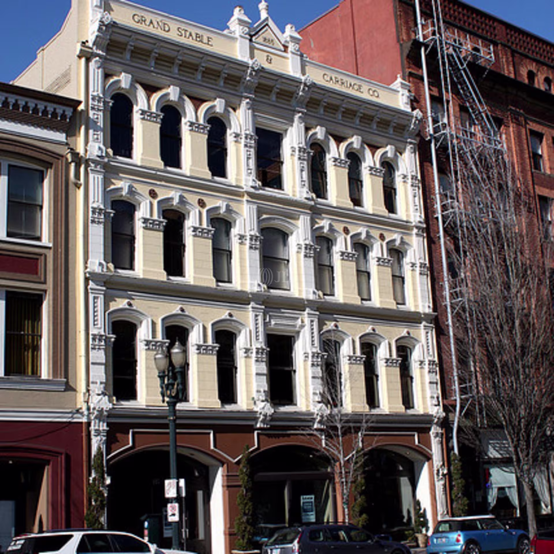 411-415 SW 2nd Ave