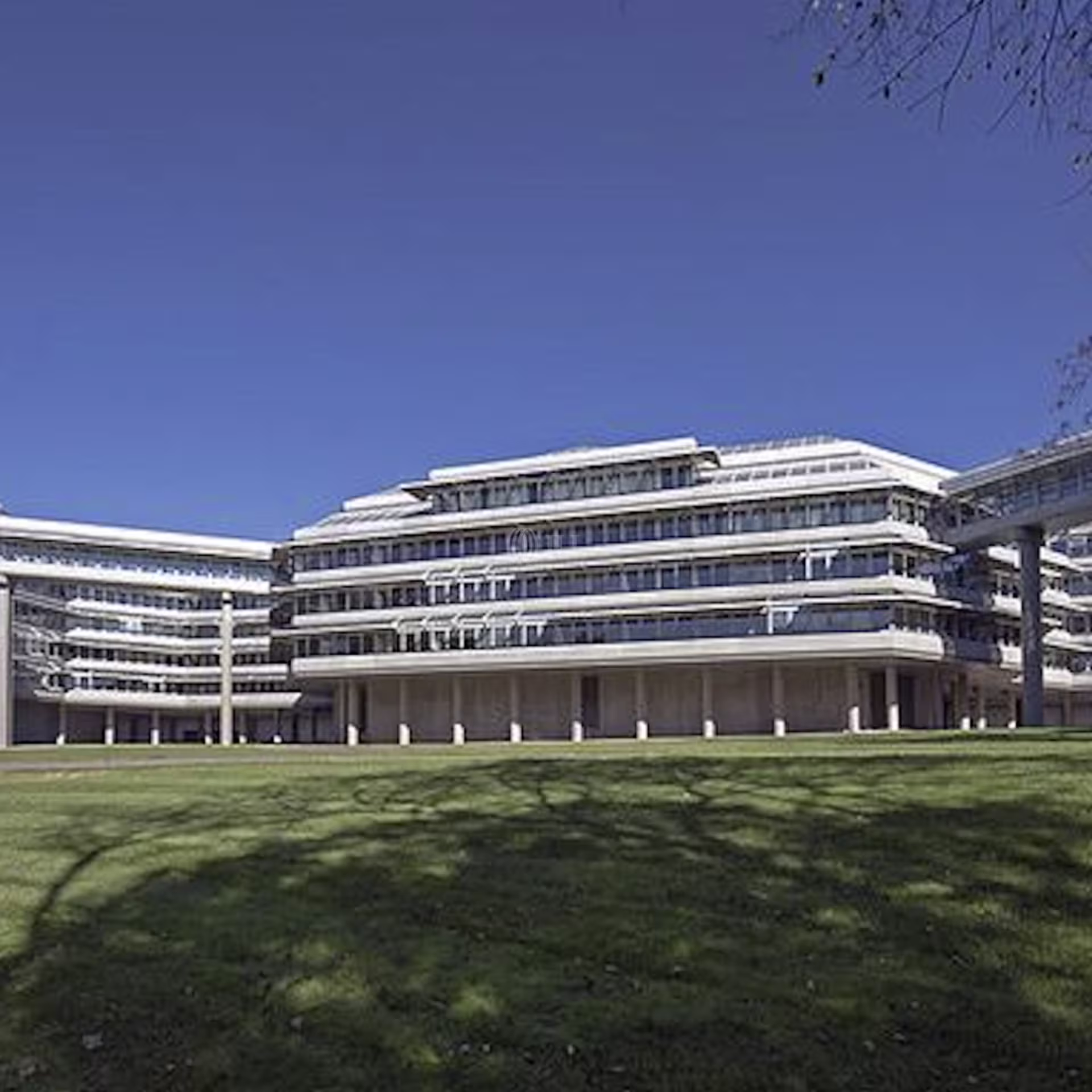 100 Reserve Road