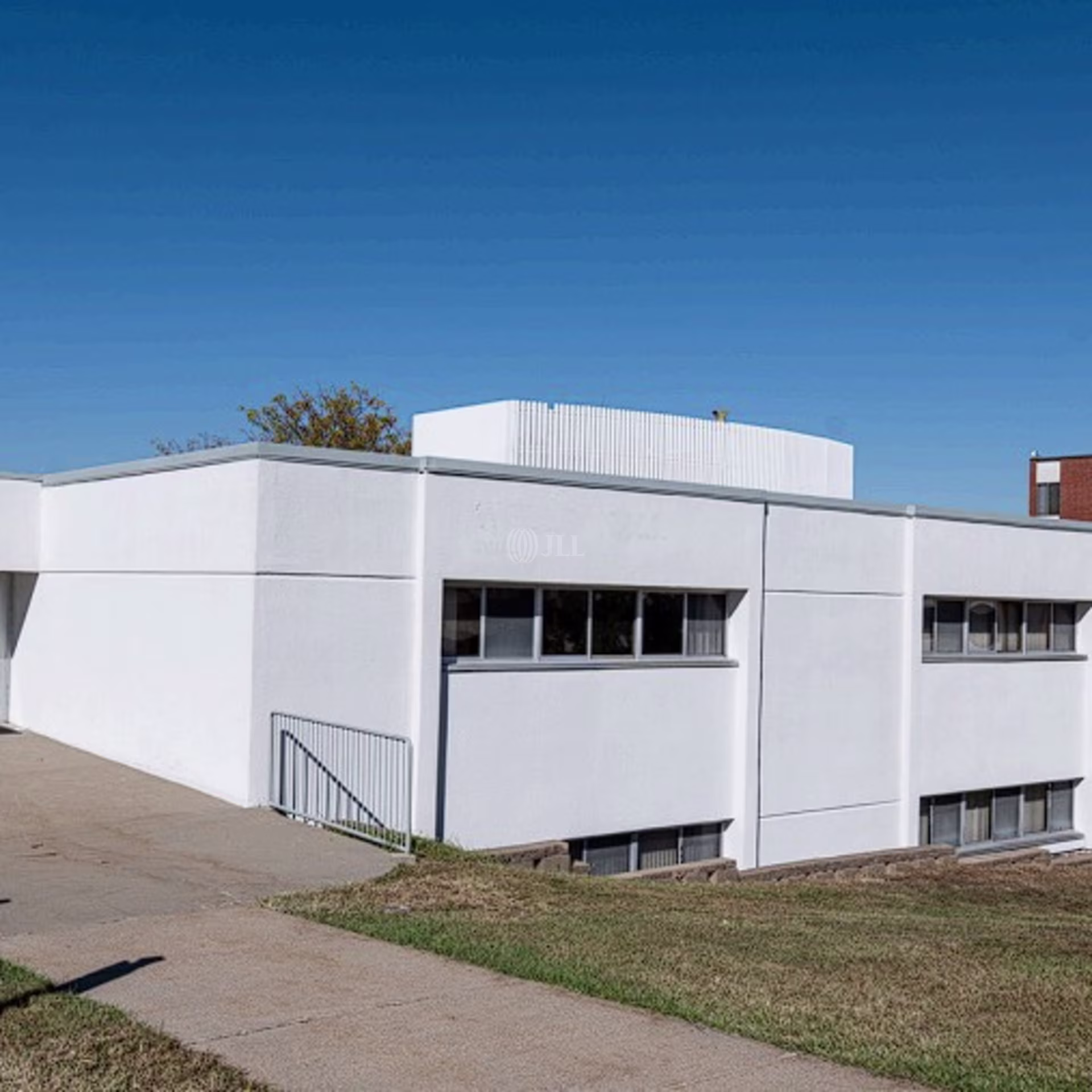 2620 Fleur Dr