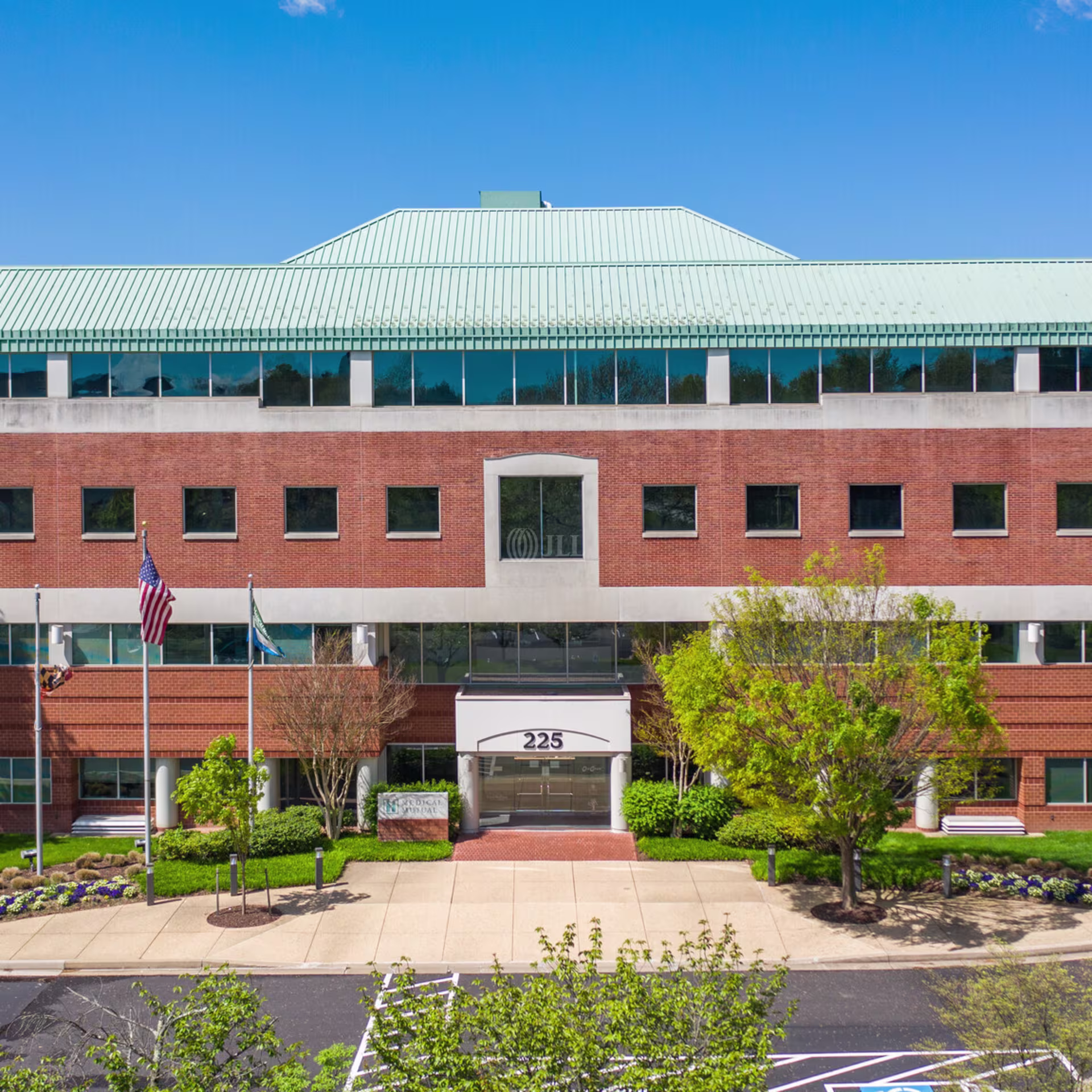 225 International Cir