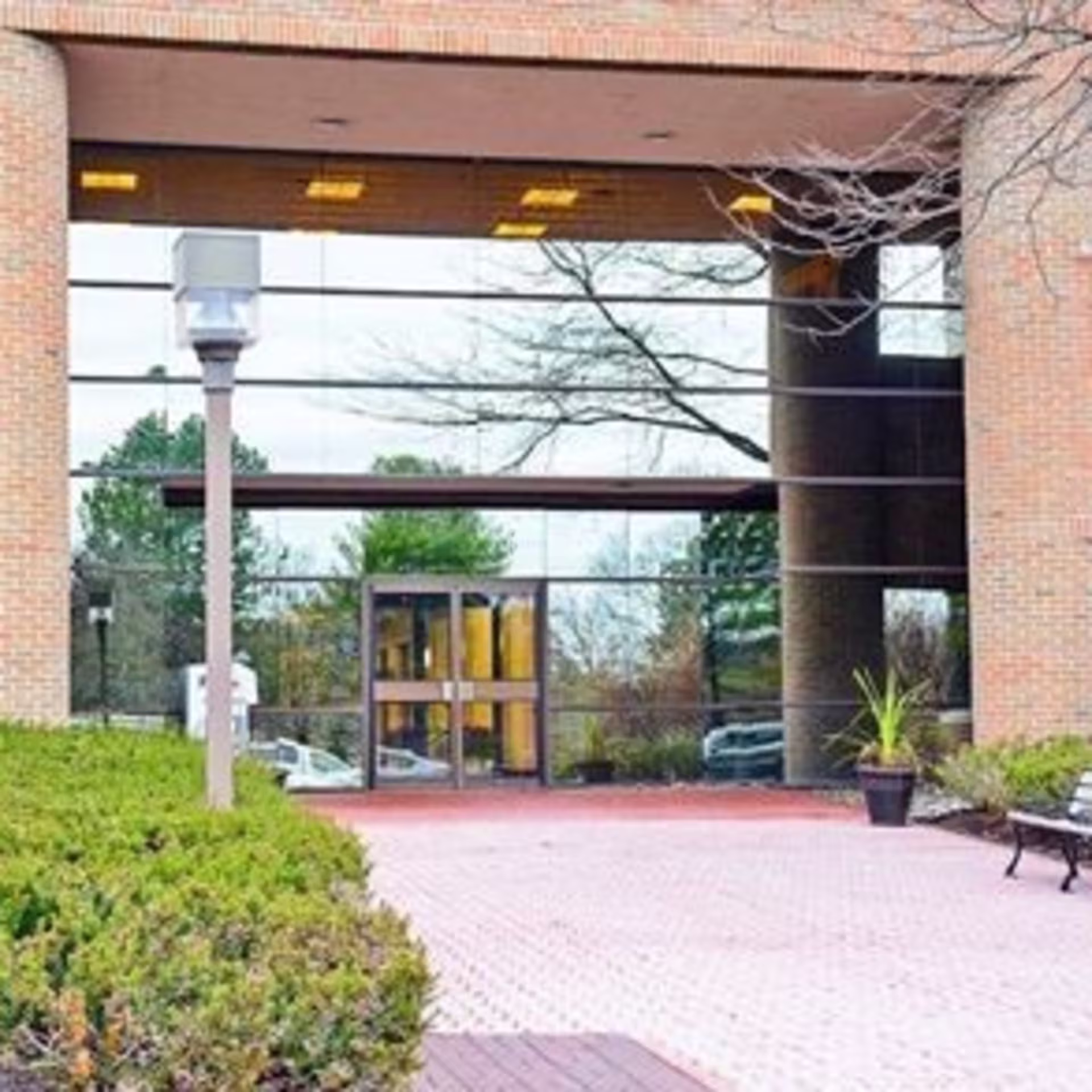 10 Independence Blvd