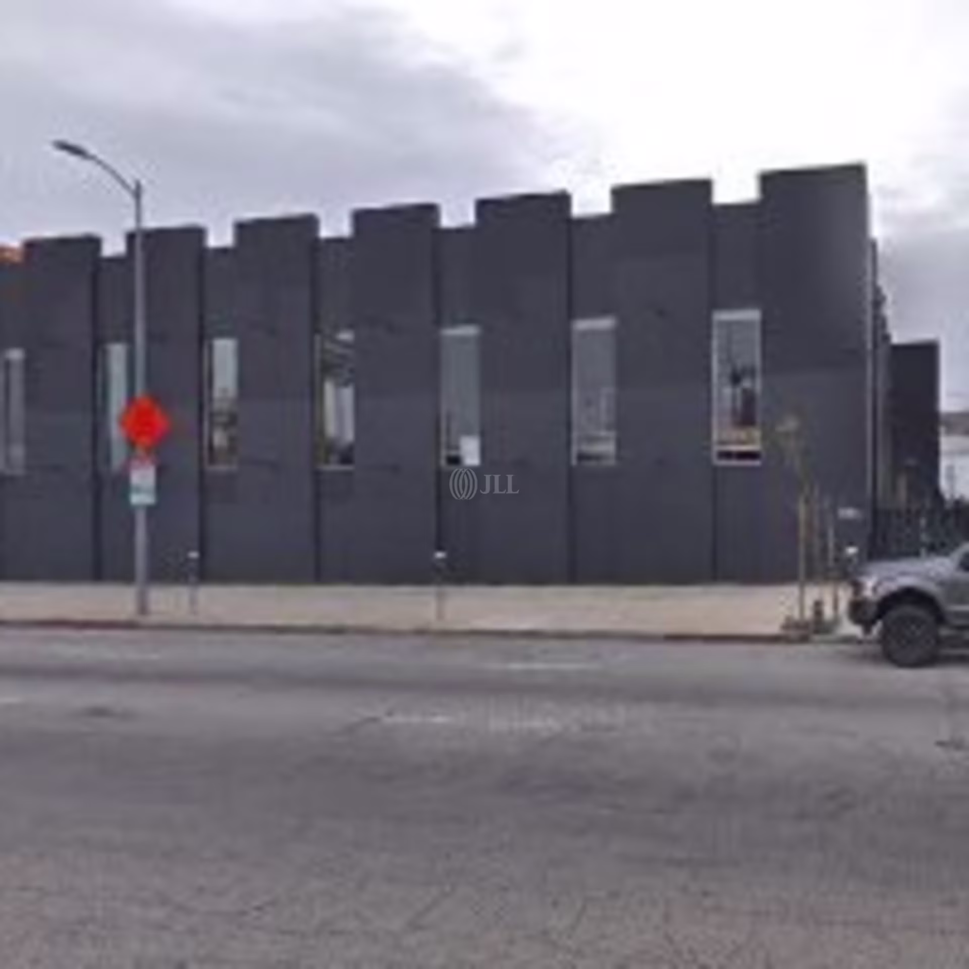 1135 N Highland Ave