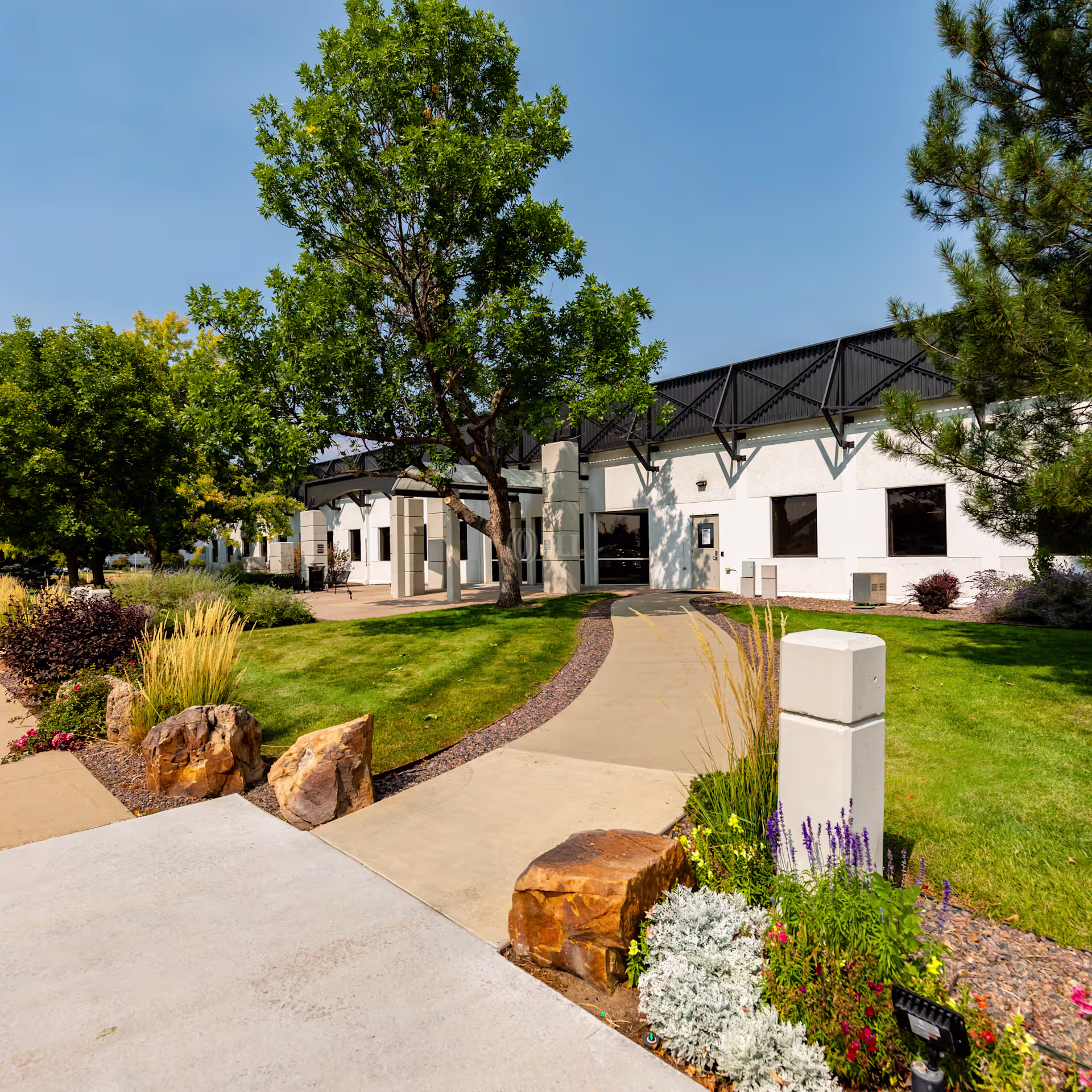 1601 Dry Creek Dr