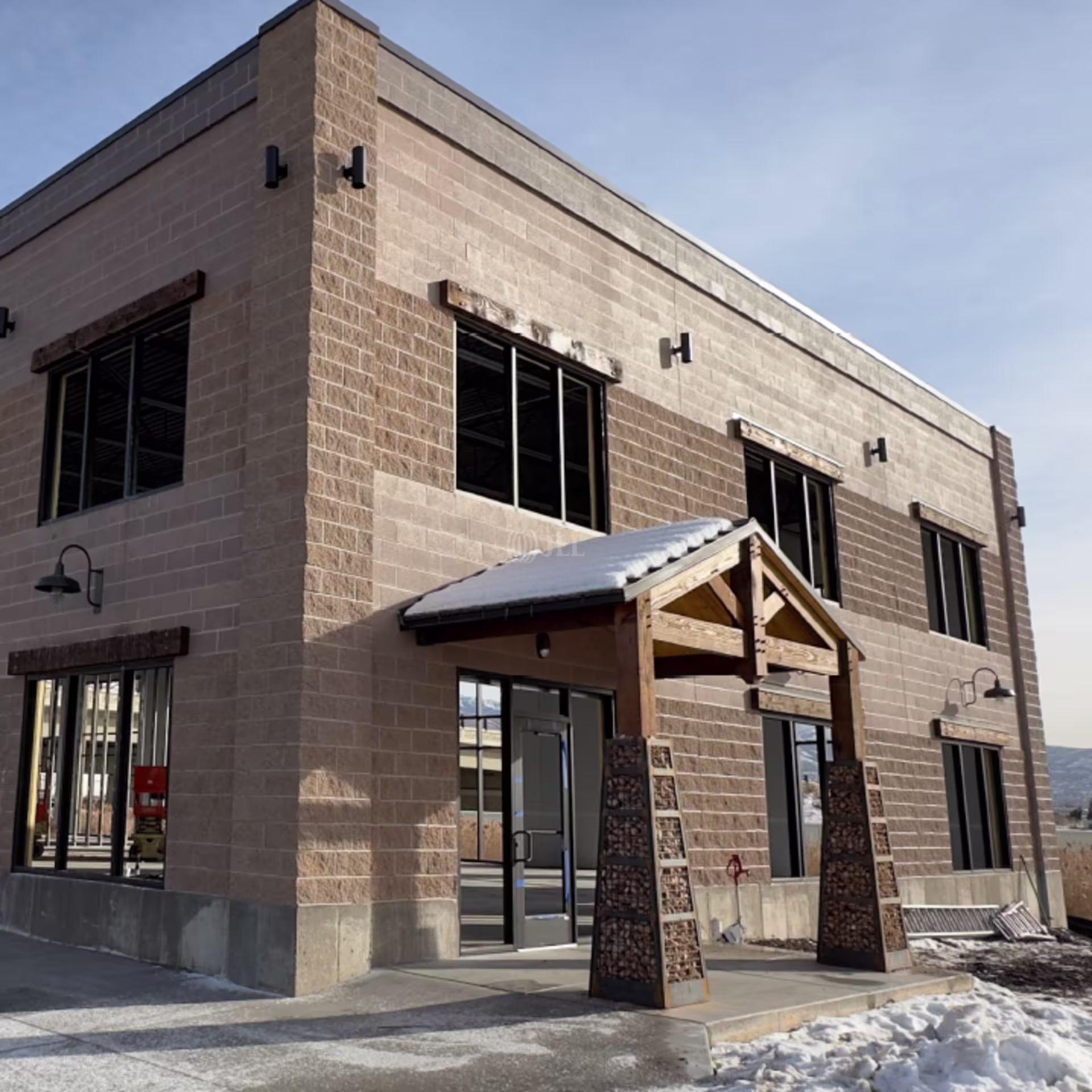 1265 W 1275 N