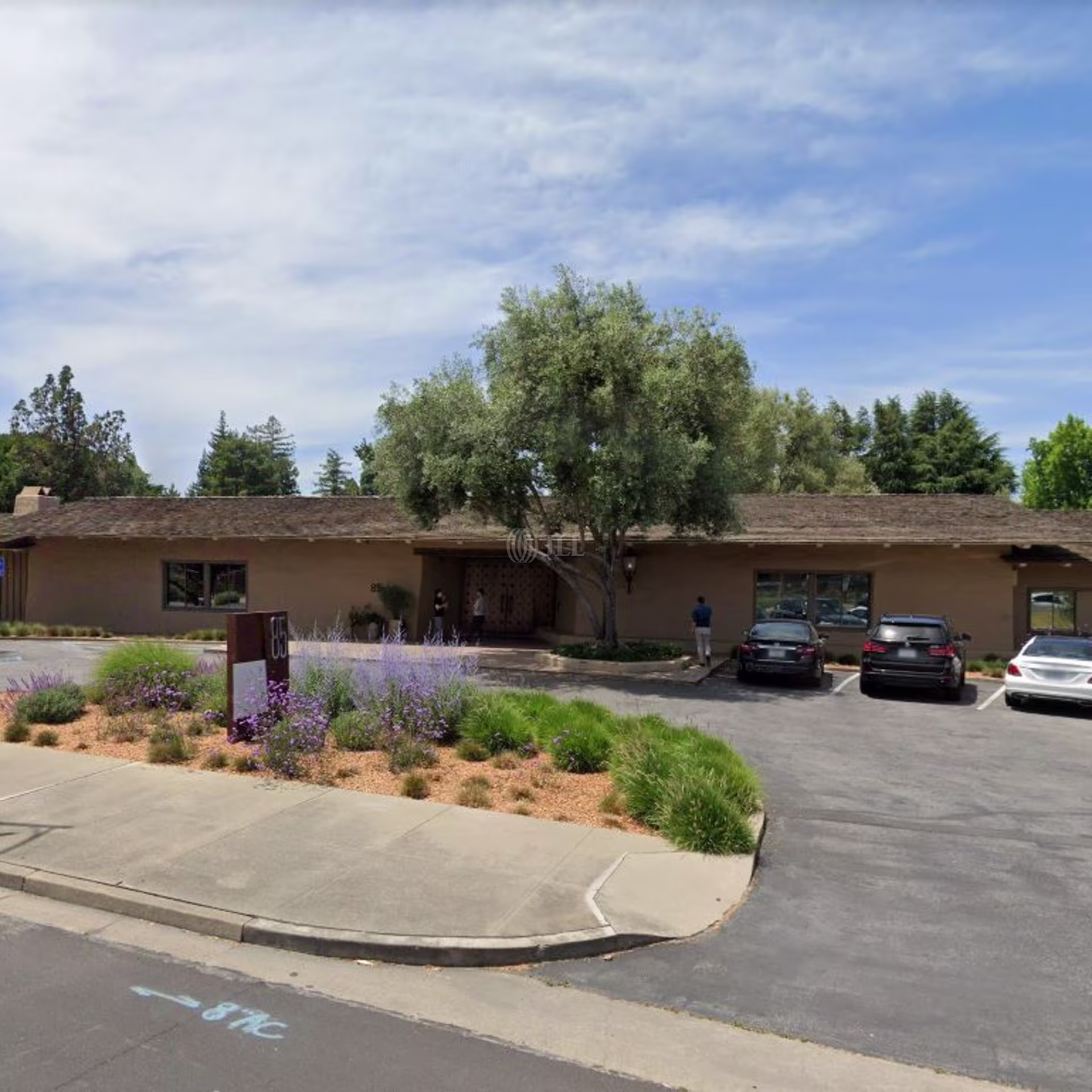 85 Willow Rd