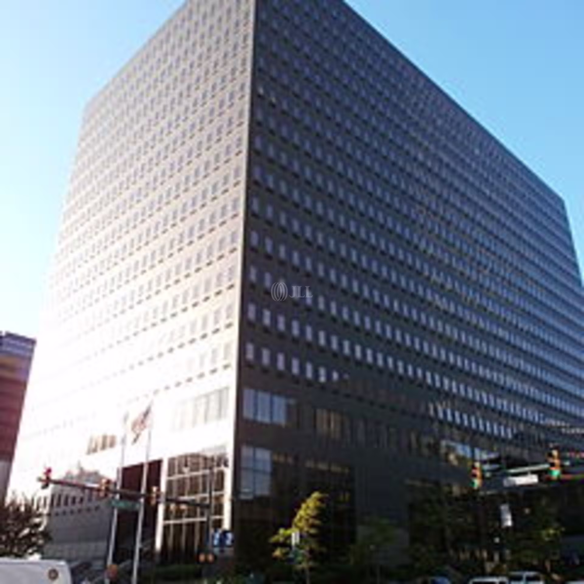 2 Gateway Ctr