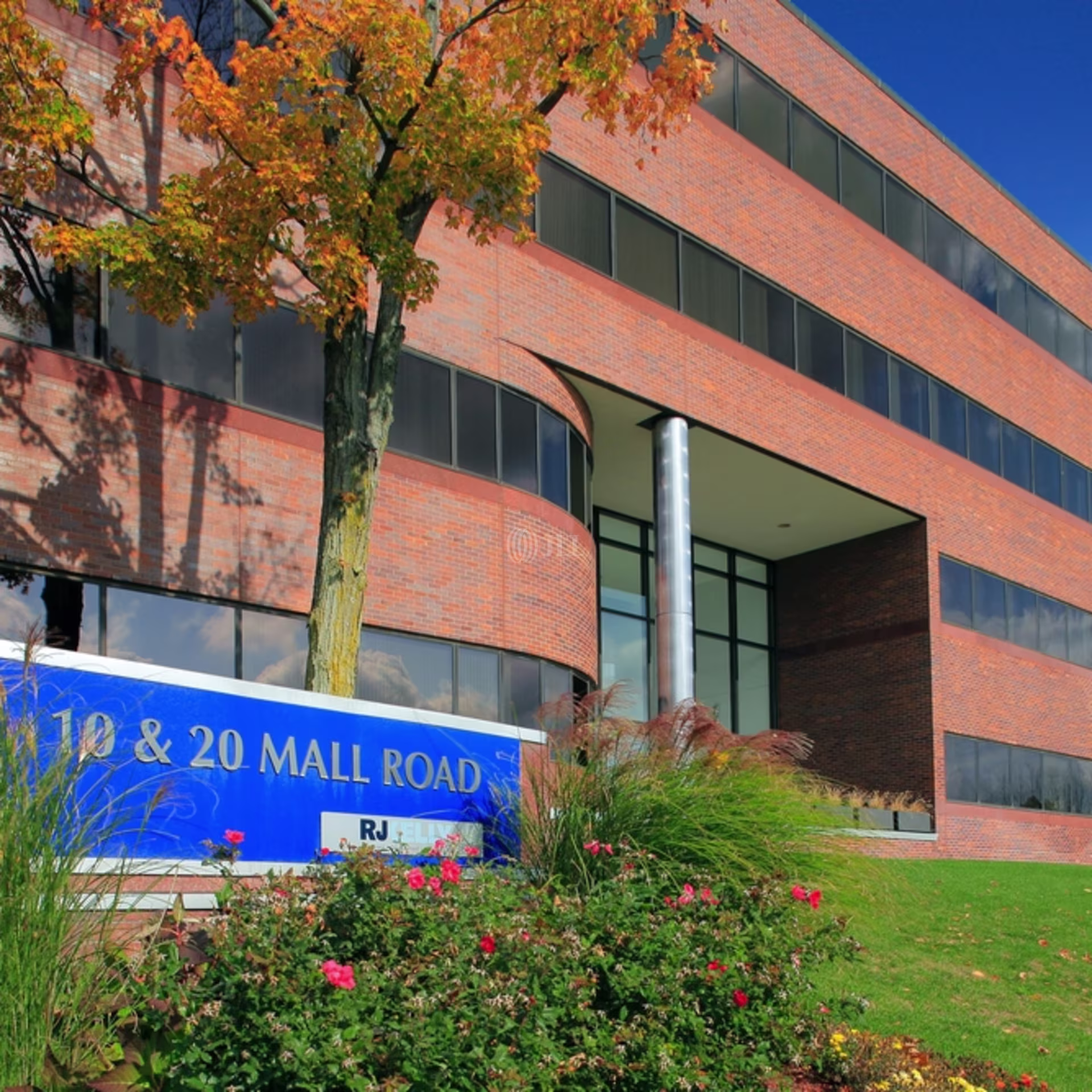 20 Burlington Mall Rd