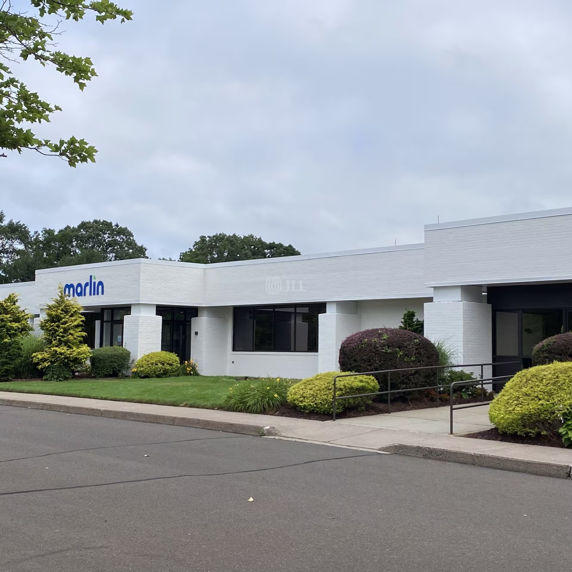 10 Research Pkwy