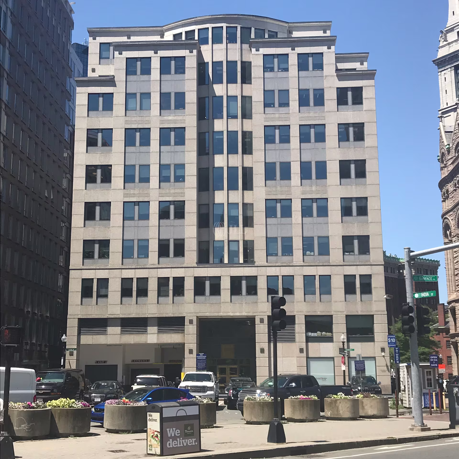 21 Custom House St