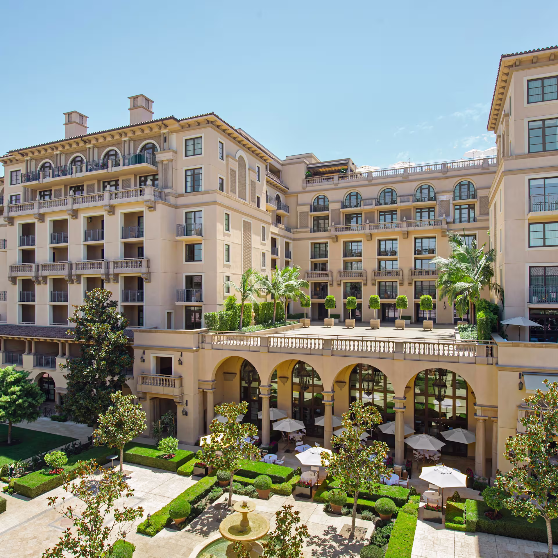225 North Canon Drive