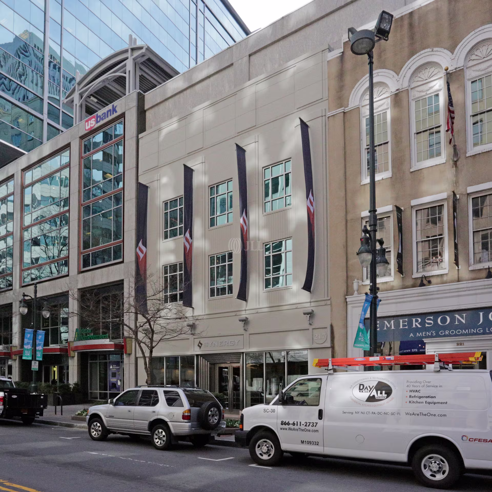 217 S Tryon St