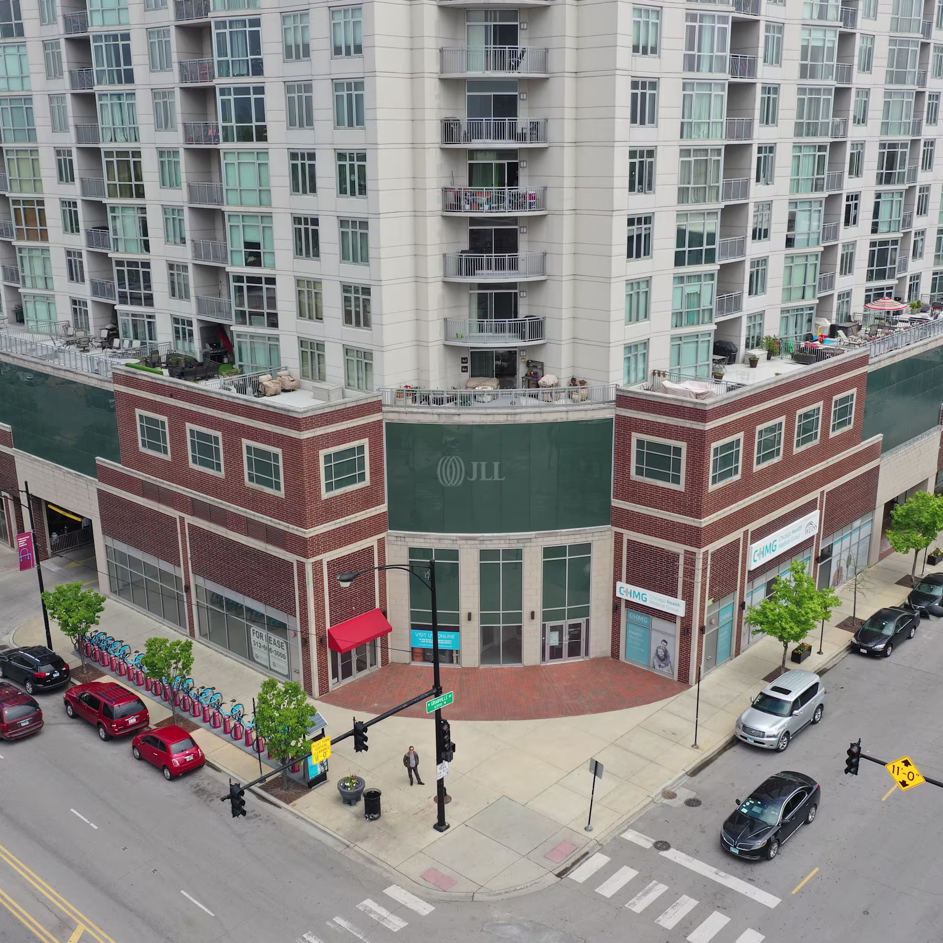 6211-6217 N Broadway St