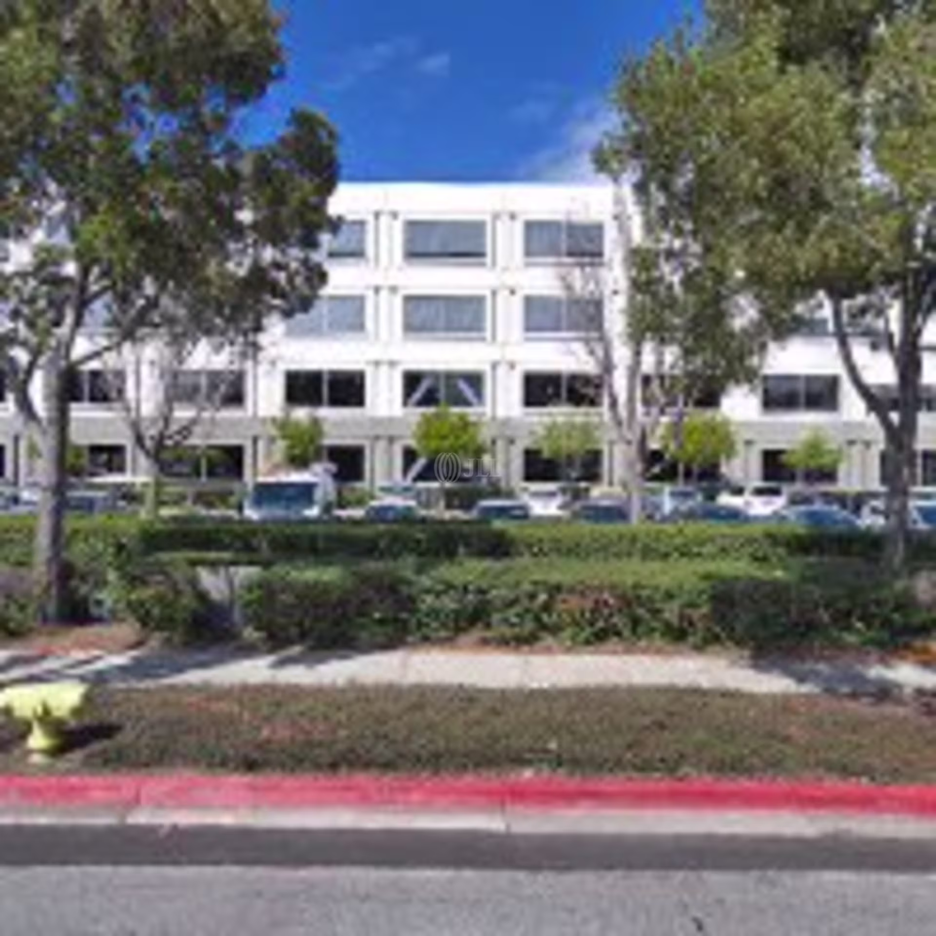 919 E Hillsdale Blvd